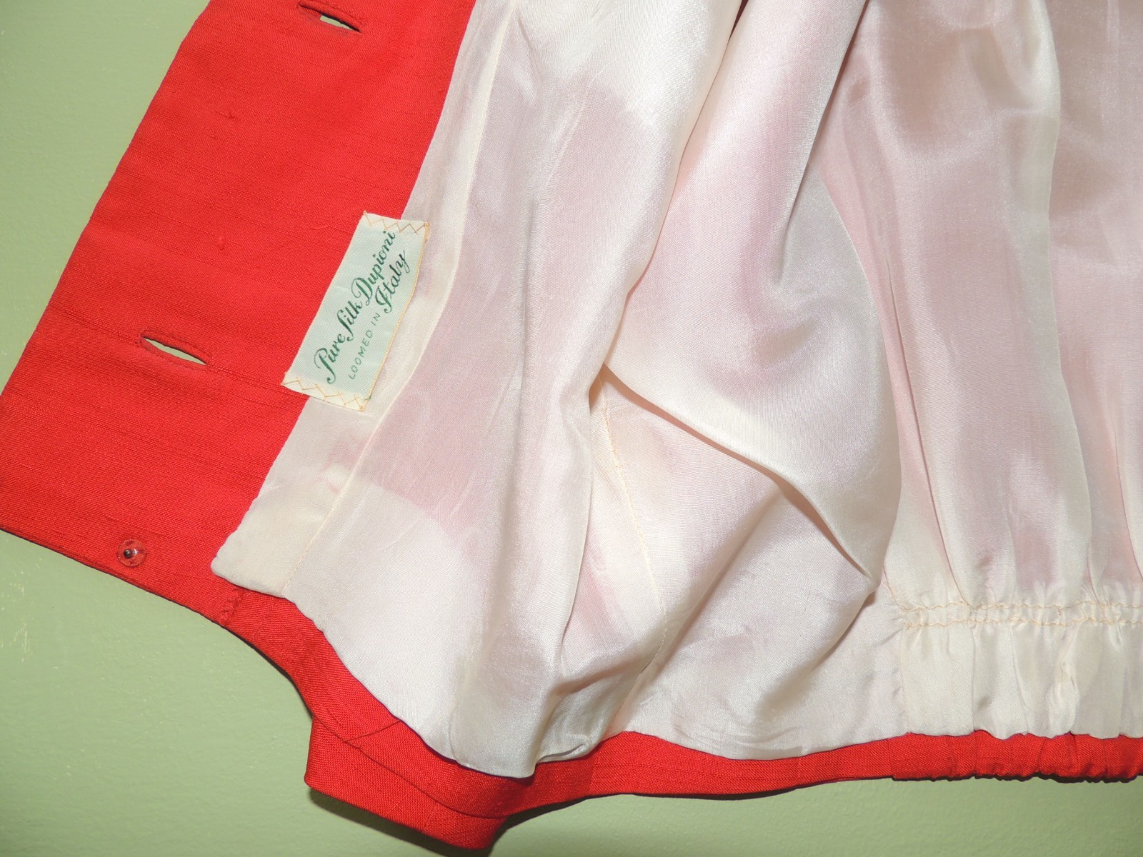S Petite 50s Iconic Red Women’s Skirt Suit Pure Silk Dupioni Loomed n Italy Bows