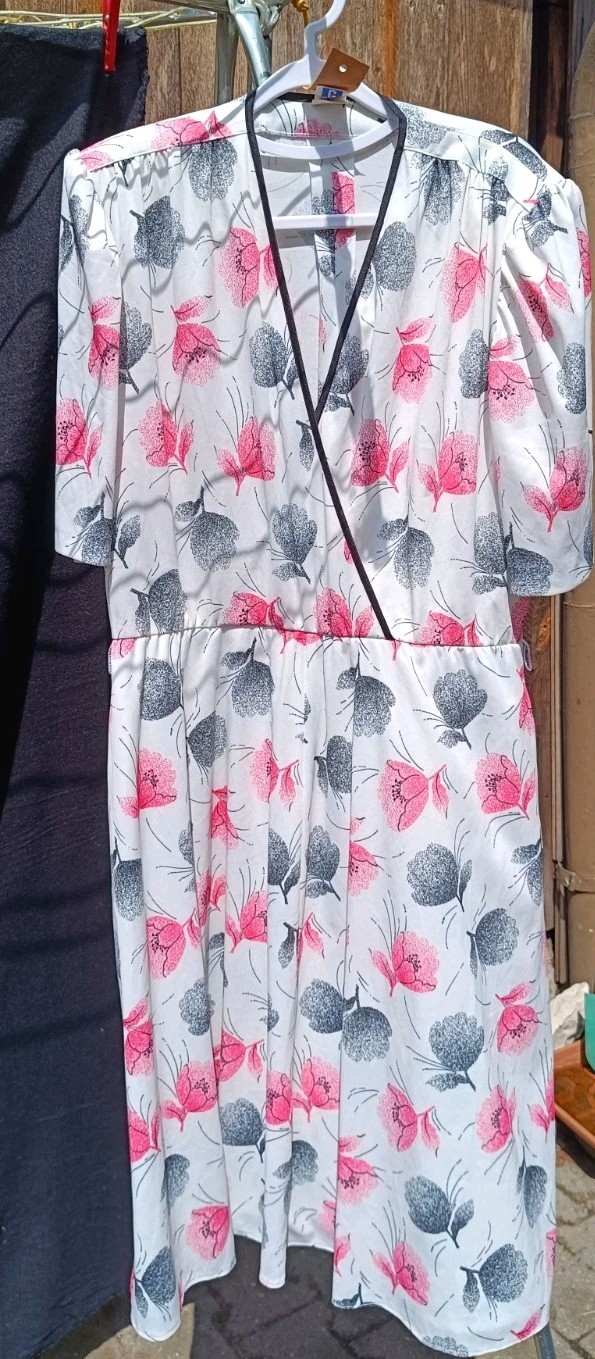 Gorenjska Oblacila Vintage Dress Womens L XL White Pink Floral Disc Skirt Pockets