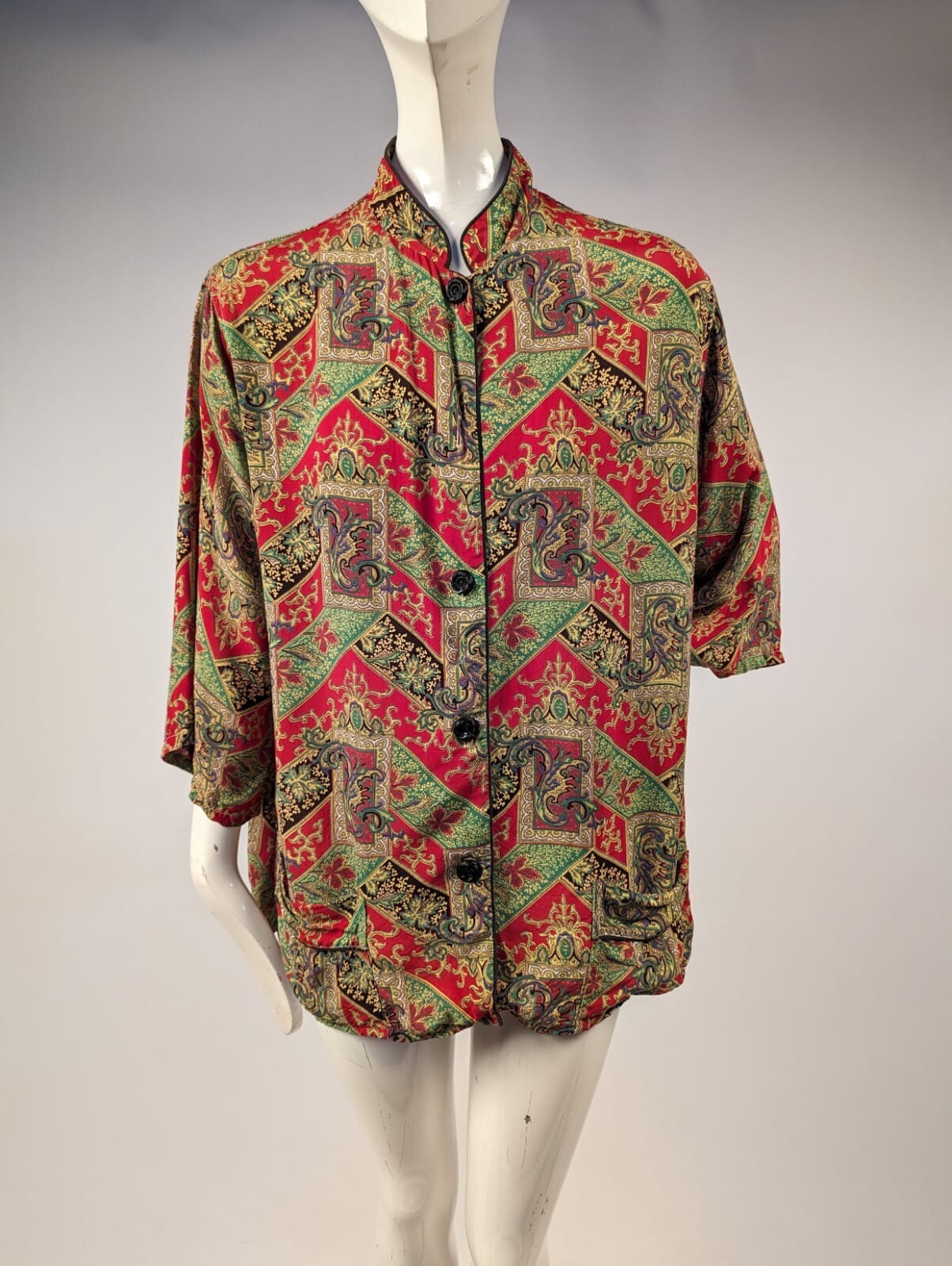 VINTAGE MARA KOBB 1940’S PRINT RAYON BLOUSE / SHIRT 