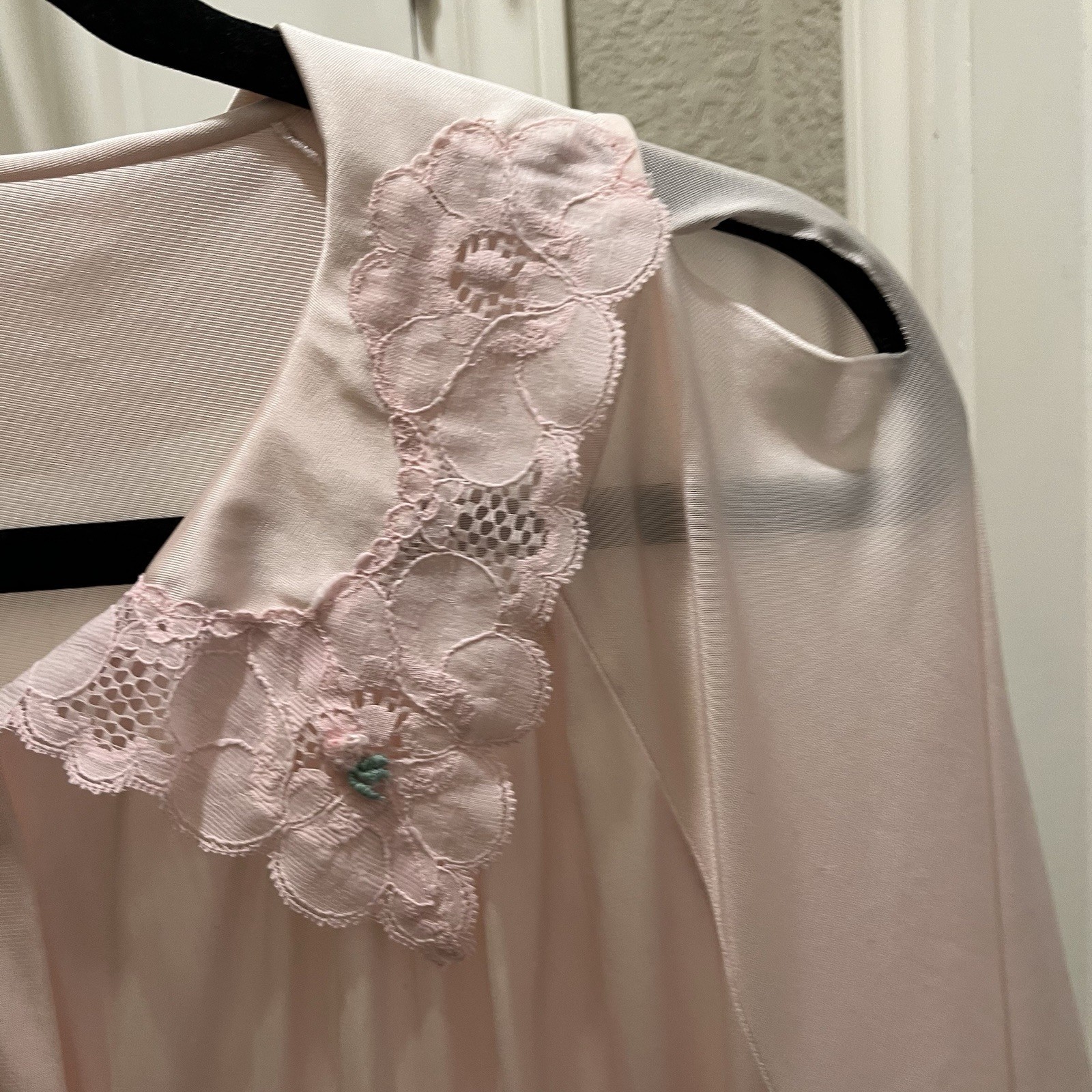 Vintage Lorraine Ice Pink Nylon Nightgown House coat Lace Trim Button Up Size L