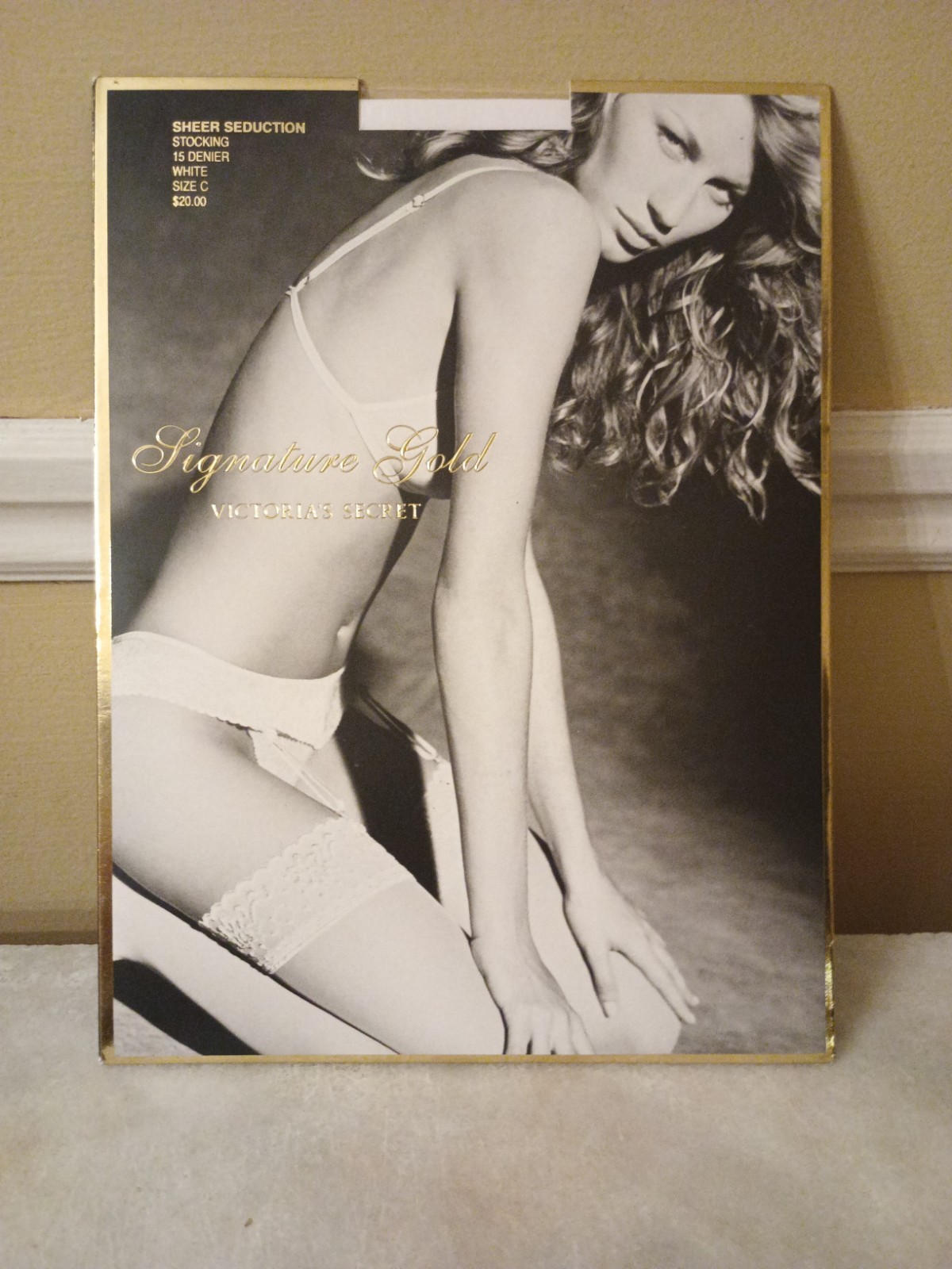 NEW Vtg Victoria’s Secret Signature Gold Sheer Seduction Stockings Size C White