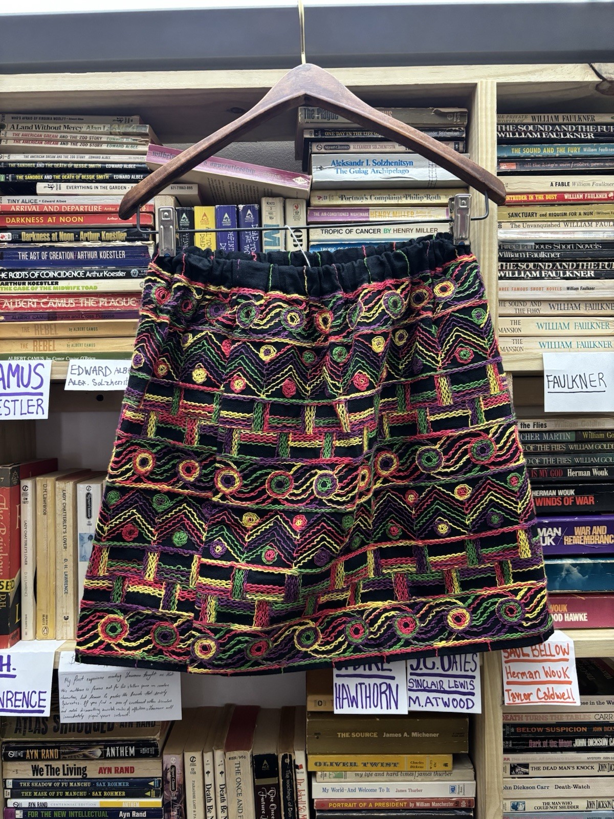 Vintage 1960s Chequers Embroidered Skirt. Size XS