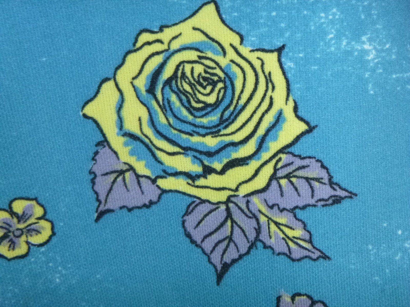 Vtg 60s 70s MOD Polyester Knit Novelty Shirt Yellow Lilac Blue Flowers Sz S/M