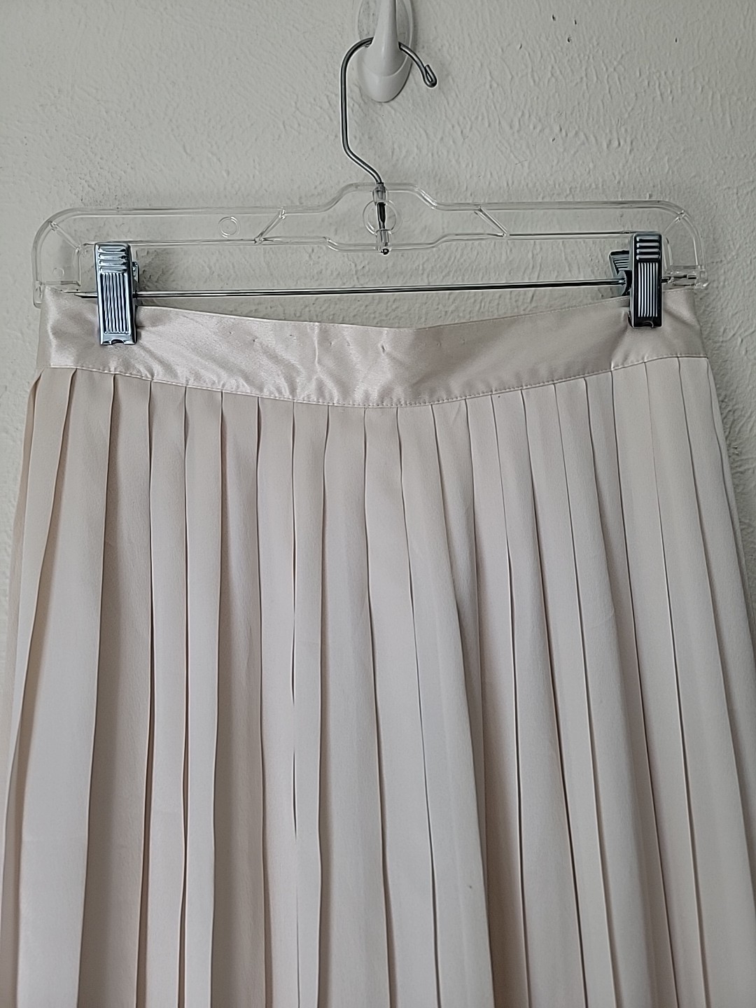 Vintage Halston III Satin Pleated Skirt Sz 10 Ivory Off White Back Zip