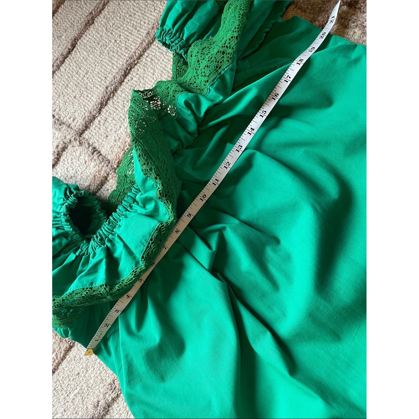Vintage 70s Tachi Castillo Green Off-Shoulder Peasant Blouse Lace Trim Size M