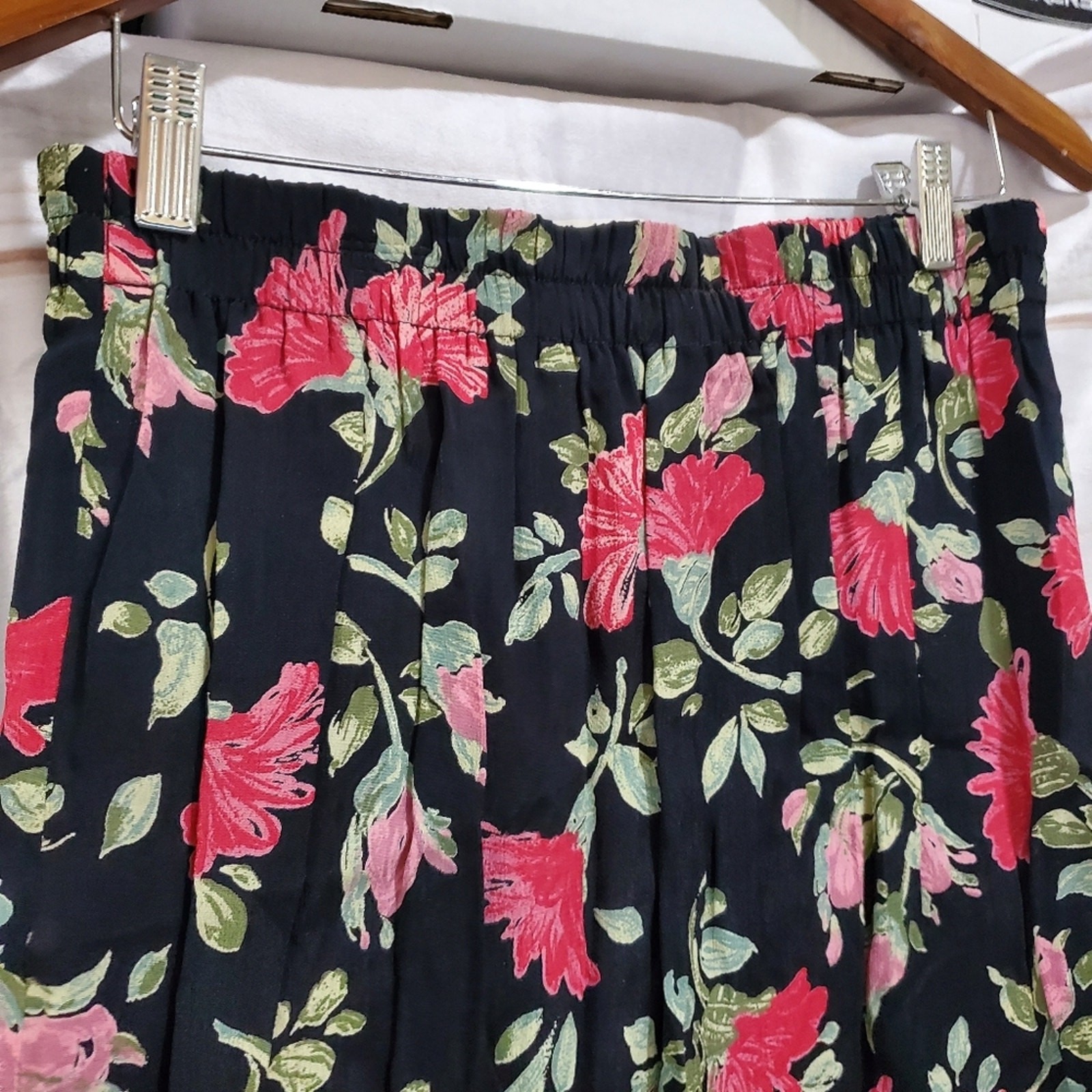 Vintage Carole Little Skirt Size 12 Black Red Floral 90s Below Knee Pencil
