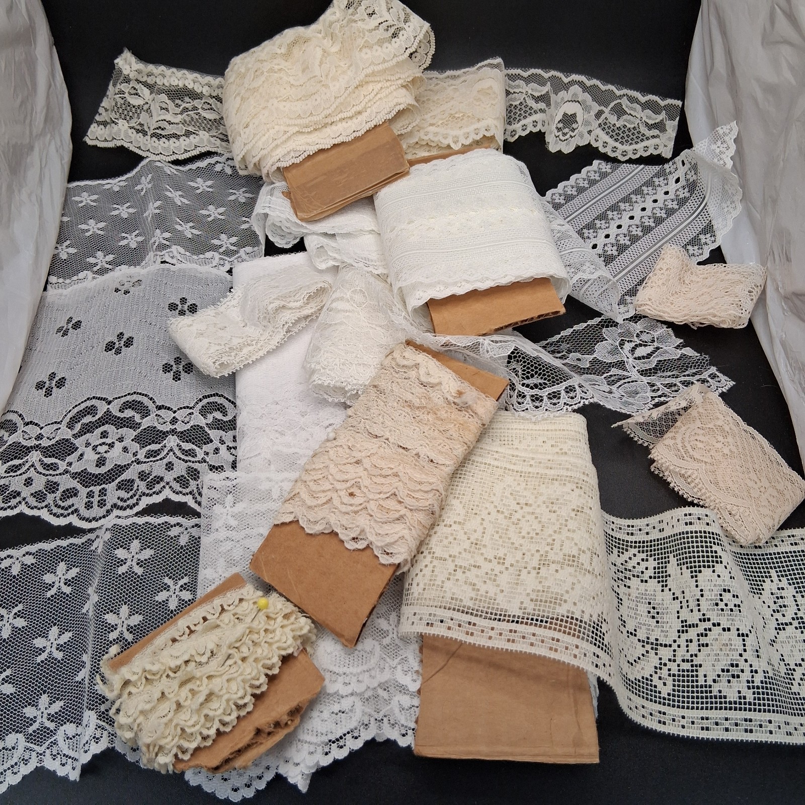 LOT: VNT Lace White Cream Sowing Ribbon Decorative Trim 5.7 oz.