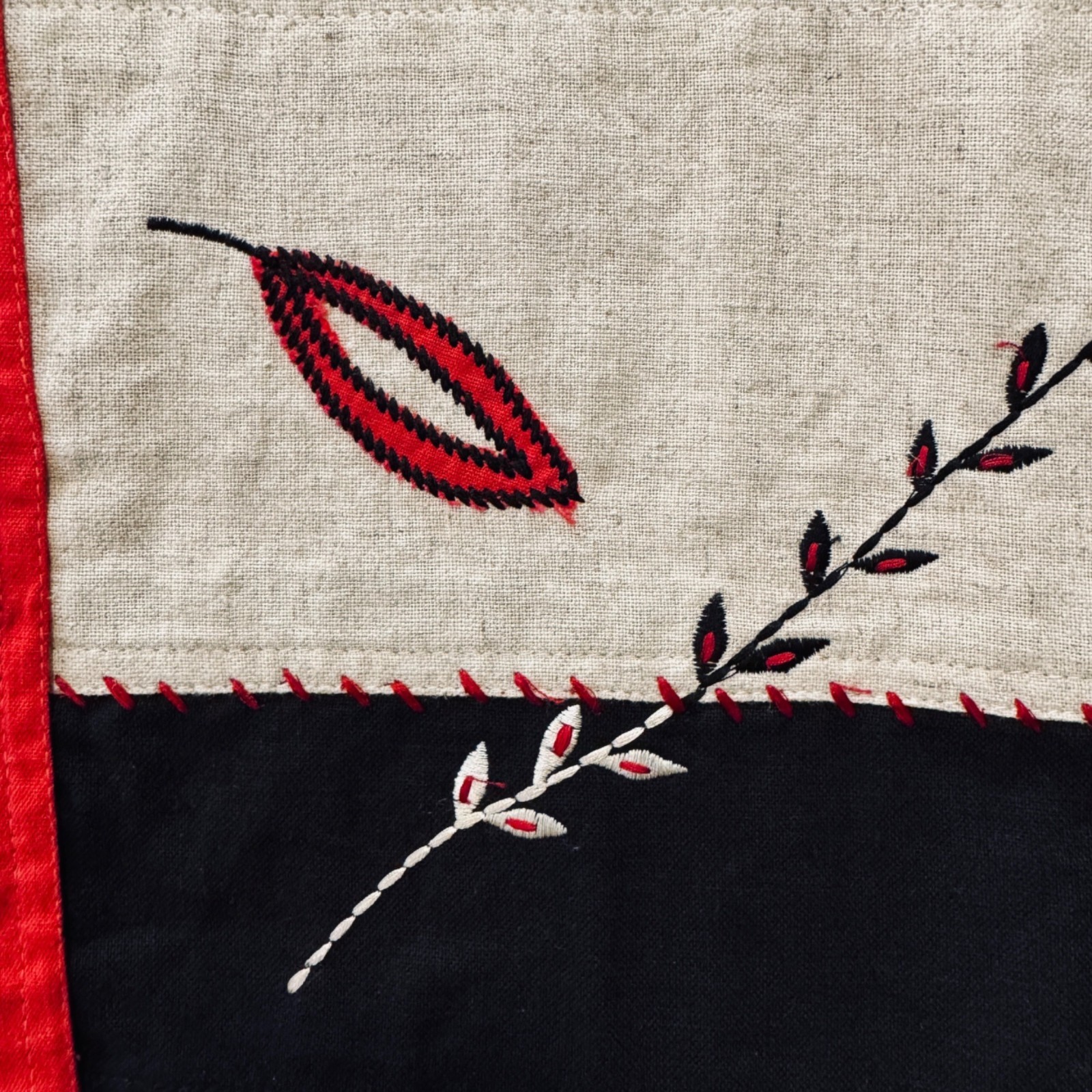 Vintage 90s Linen Blend Top S Color Block Black Red Applique Grannycore Artsy