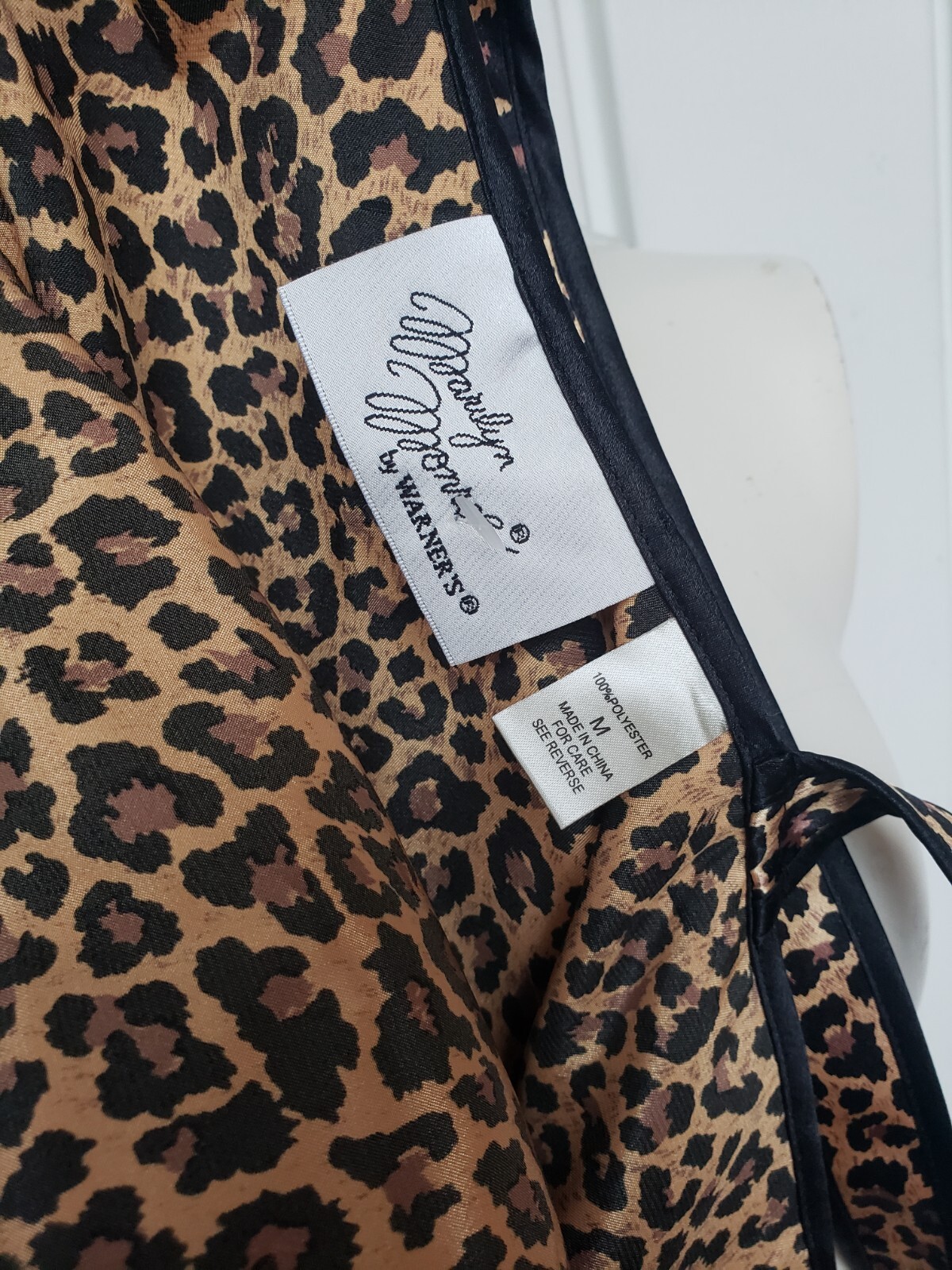 Vintage Marilyn Monroe by Warner’s Satin Animal Print Nightgown Size Medium NEW