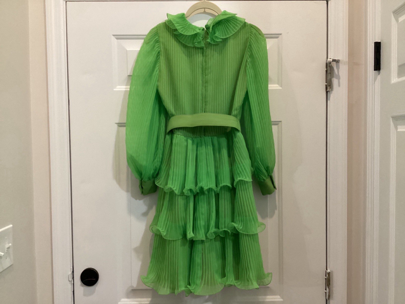 Vintage Mod Go Go Twiggy Vibes Lime Green Dress 1960/70’s Size 8 Union Made