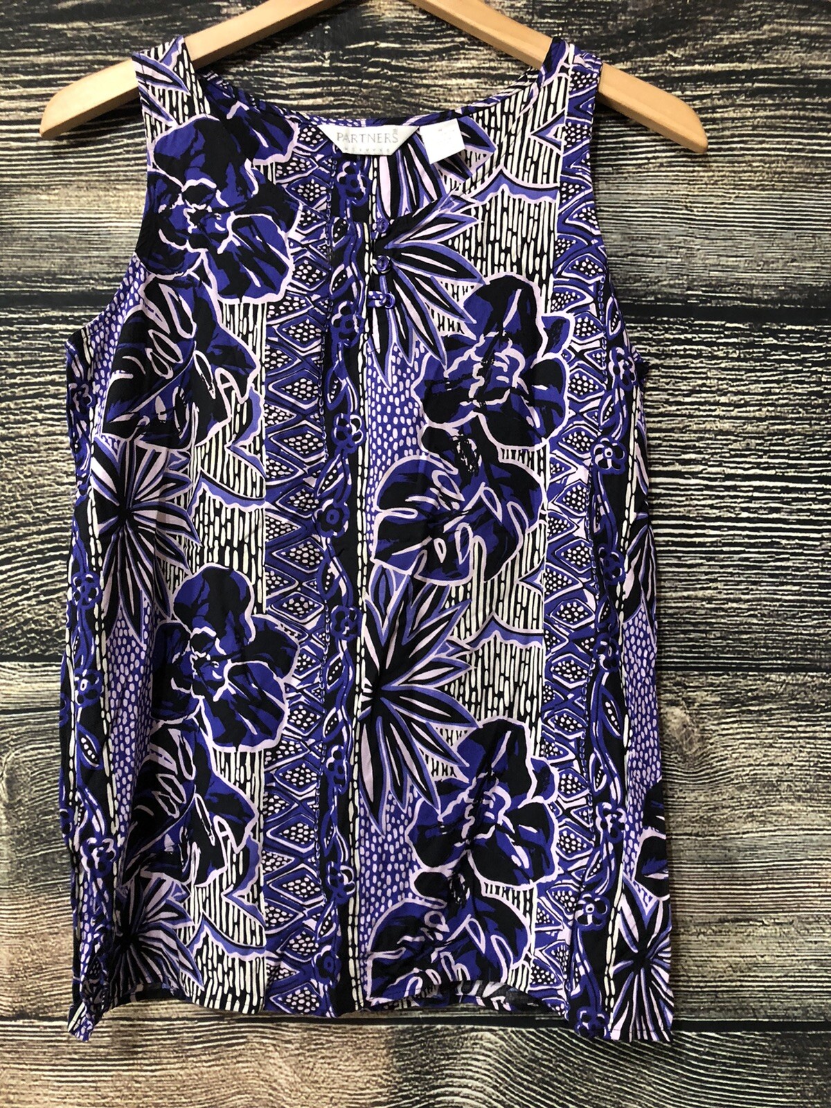 Vintage Partners By Mervyns Purple Floral Blouse Size Small in Excellent Shape