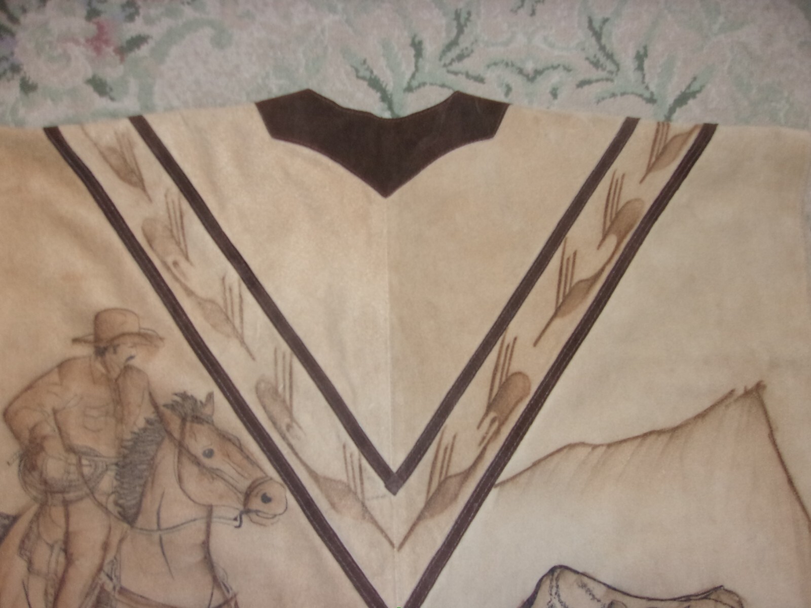 Armando Made in Mexico Leather Suede Fringed Poncho Design Front and Back