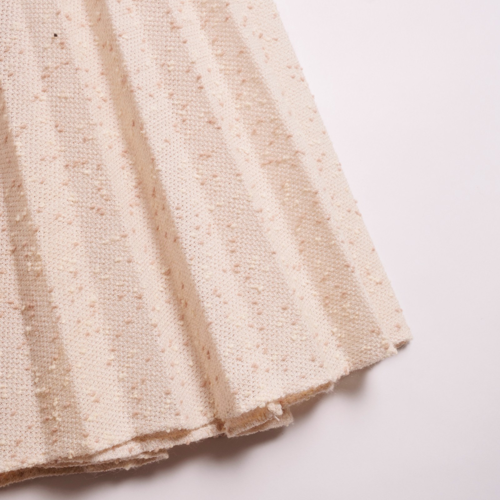 Vintage Accordian Skirt Made in the USA Waist 29″ Length 25.25″ Woolite Tag