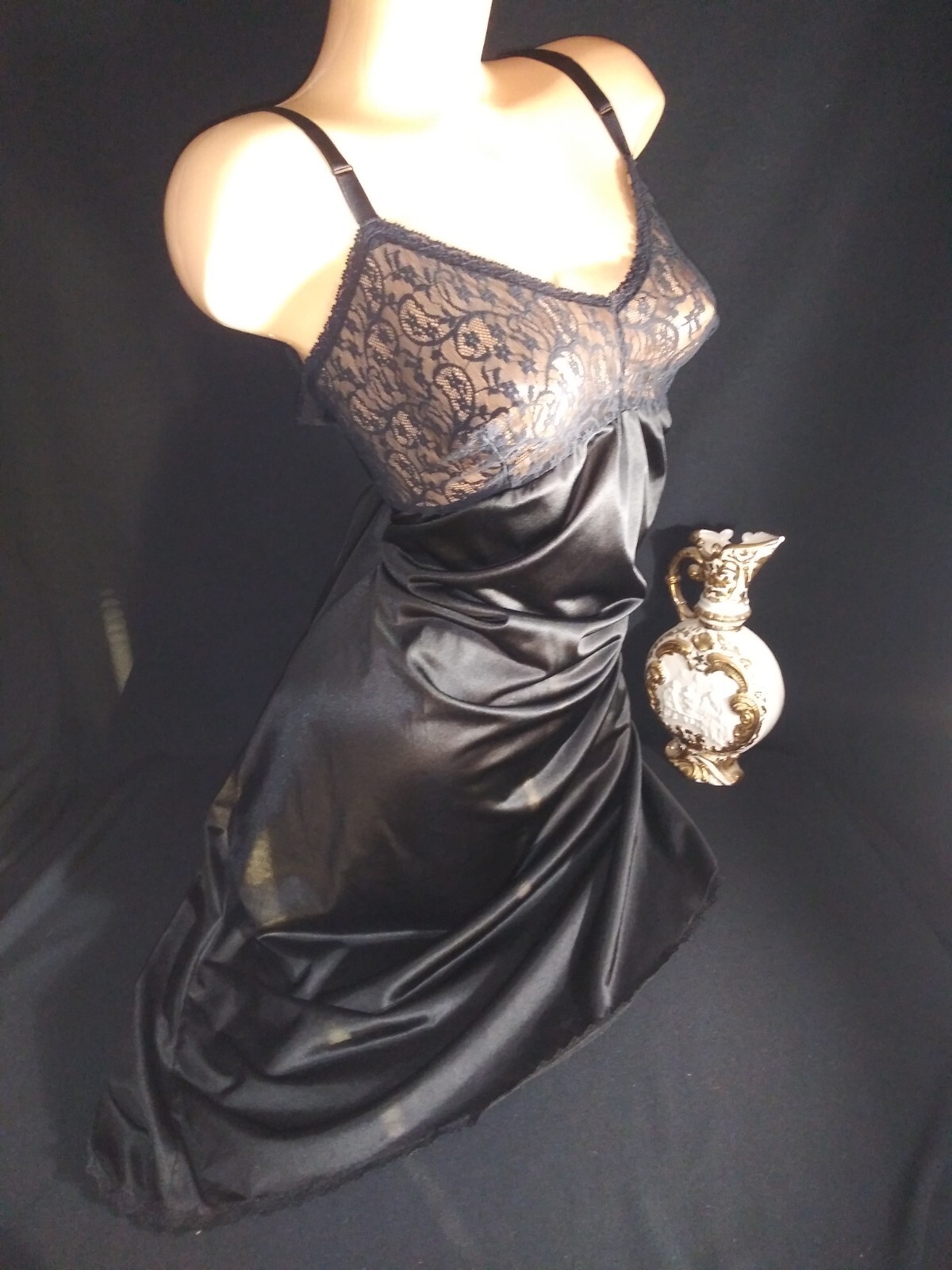 VTG SILKY WIDE Shiny Chantilly Lace SLIP PETTICOAT SISSY FRILLY SLIP L Lingerie