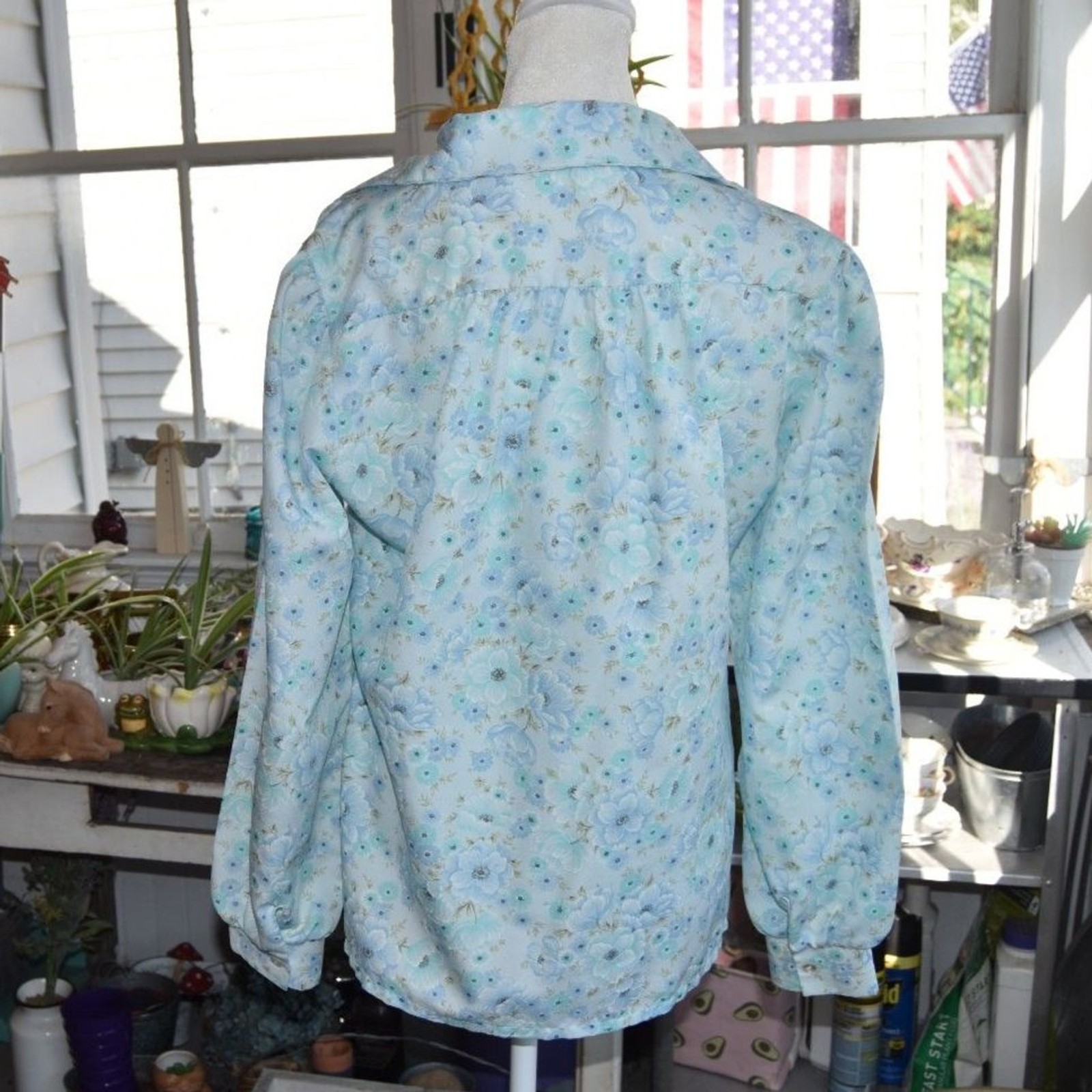 Vintage 70s Smartique Floral Blouse Size M Blue Pointed Collar Shirt