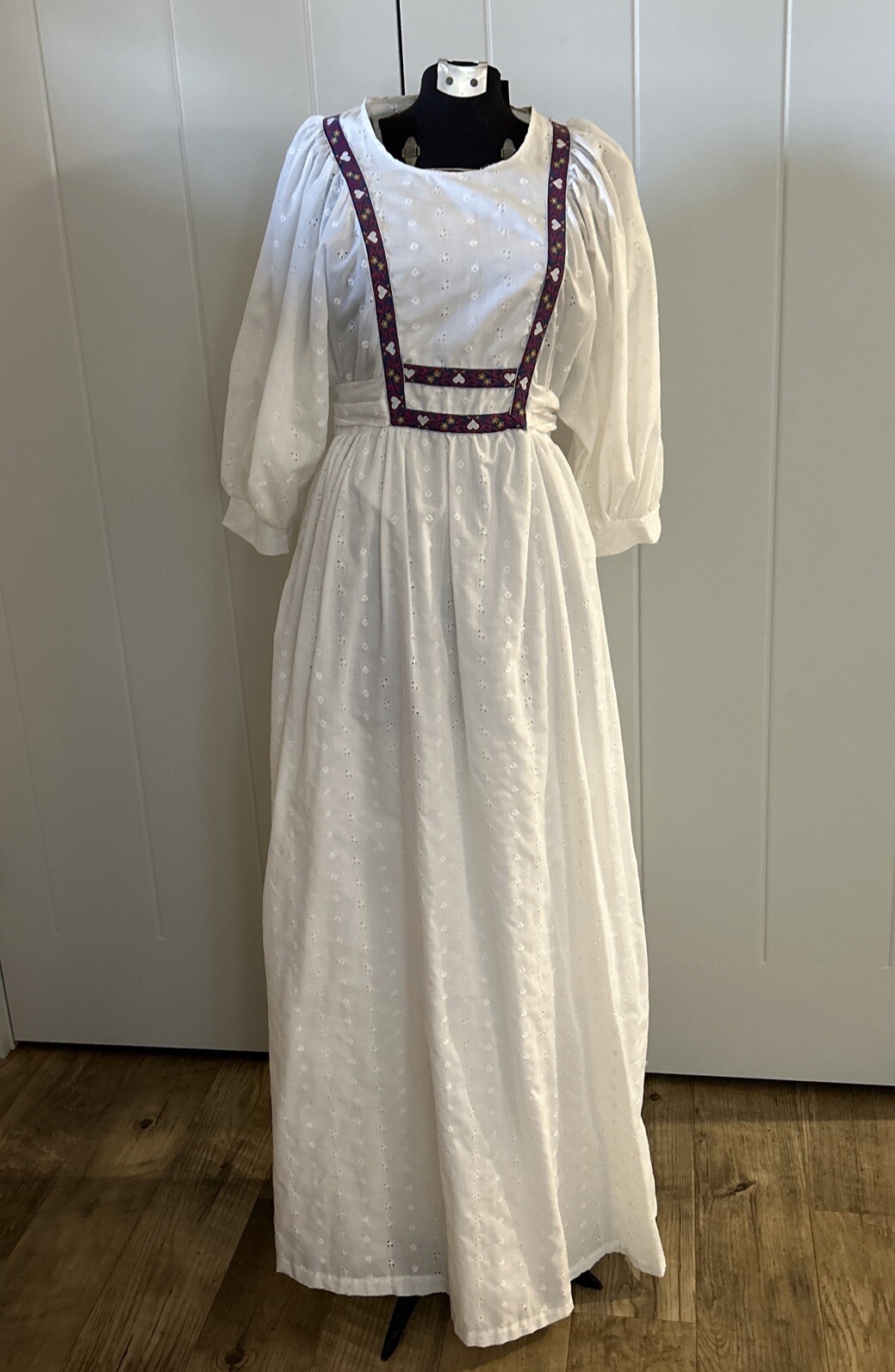 Vintage 1970’s Boho Festival Hippie Prairie White Eyelet Maxi Dress