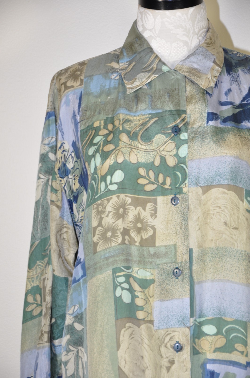 90s Vintage Green Silk Botanical Floral Print Oversized Shirt Blouse Top Women M