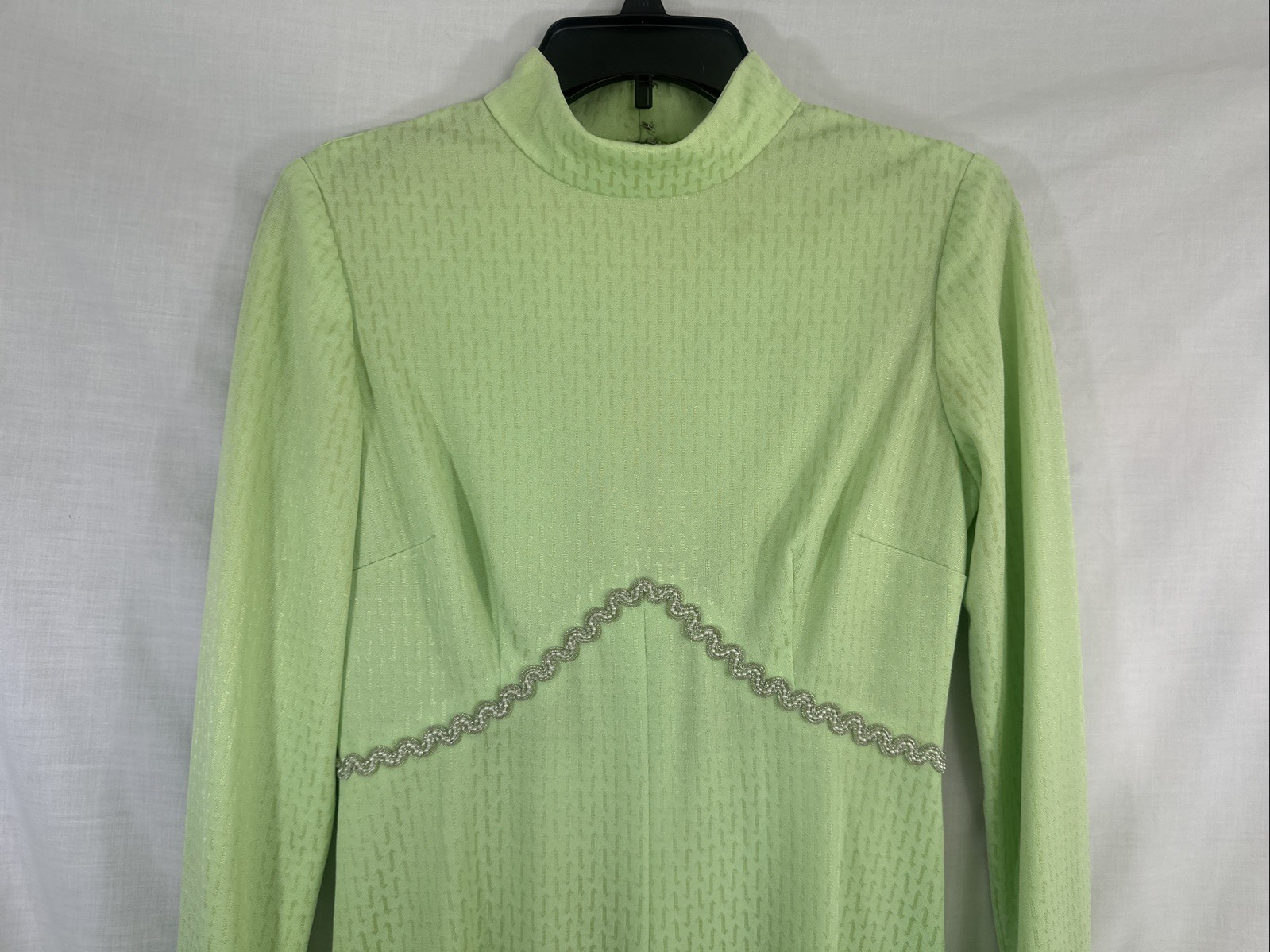 Vtg 60s Maxi Dress Empire Waist Green W/Gold Jacquard Beaded Trim 34″ Bust S 6/8