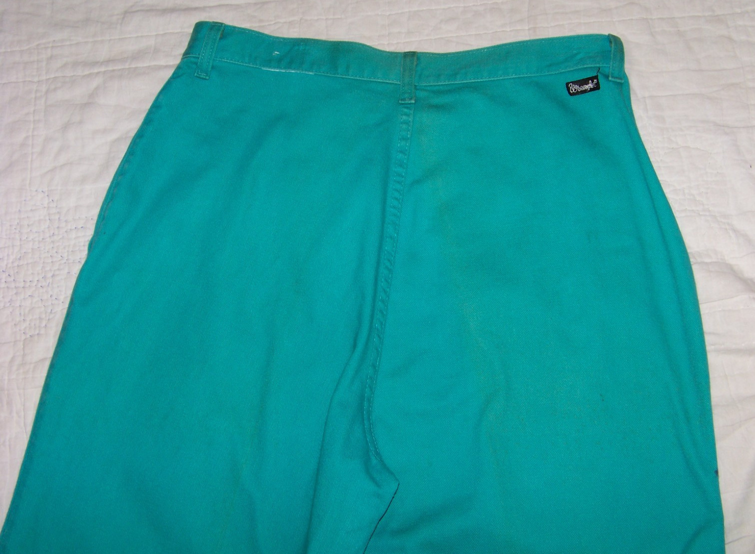 Vintage Wrangler Pleated Front Jeans – NA687AA – Size 17 x 30 (Altered Inseam)