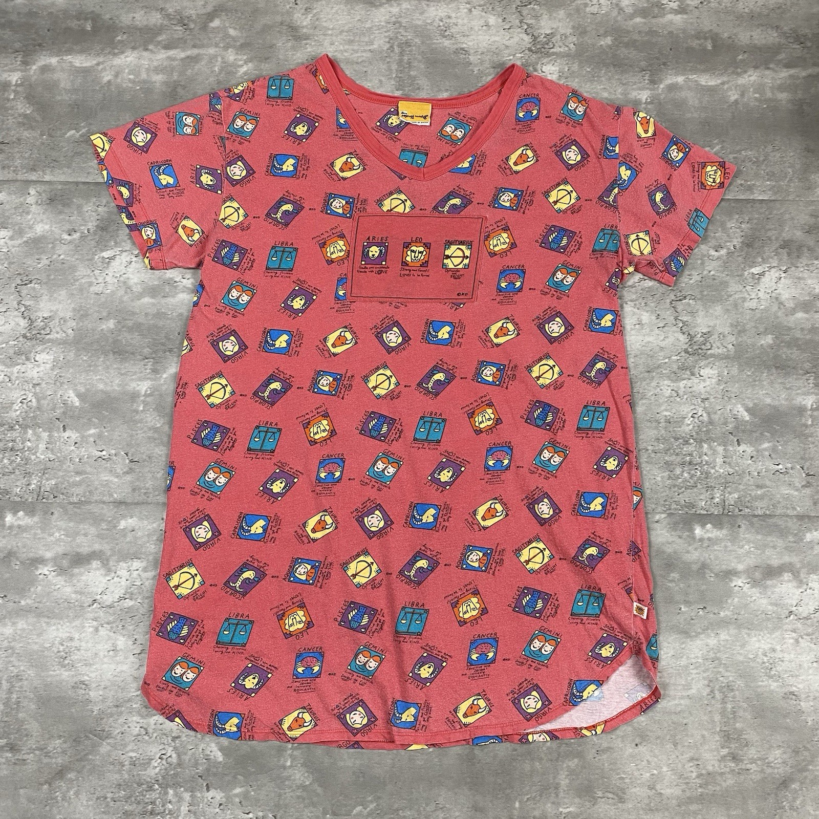 vintage 90s DOWN UNDER ZODIAC SIGN house t shirt M Mervyns aop