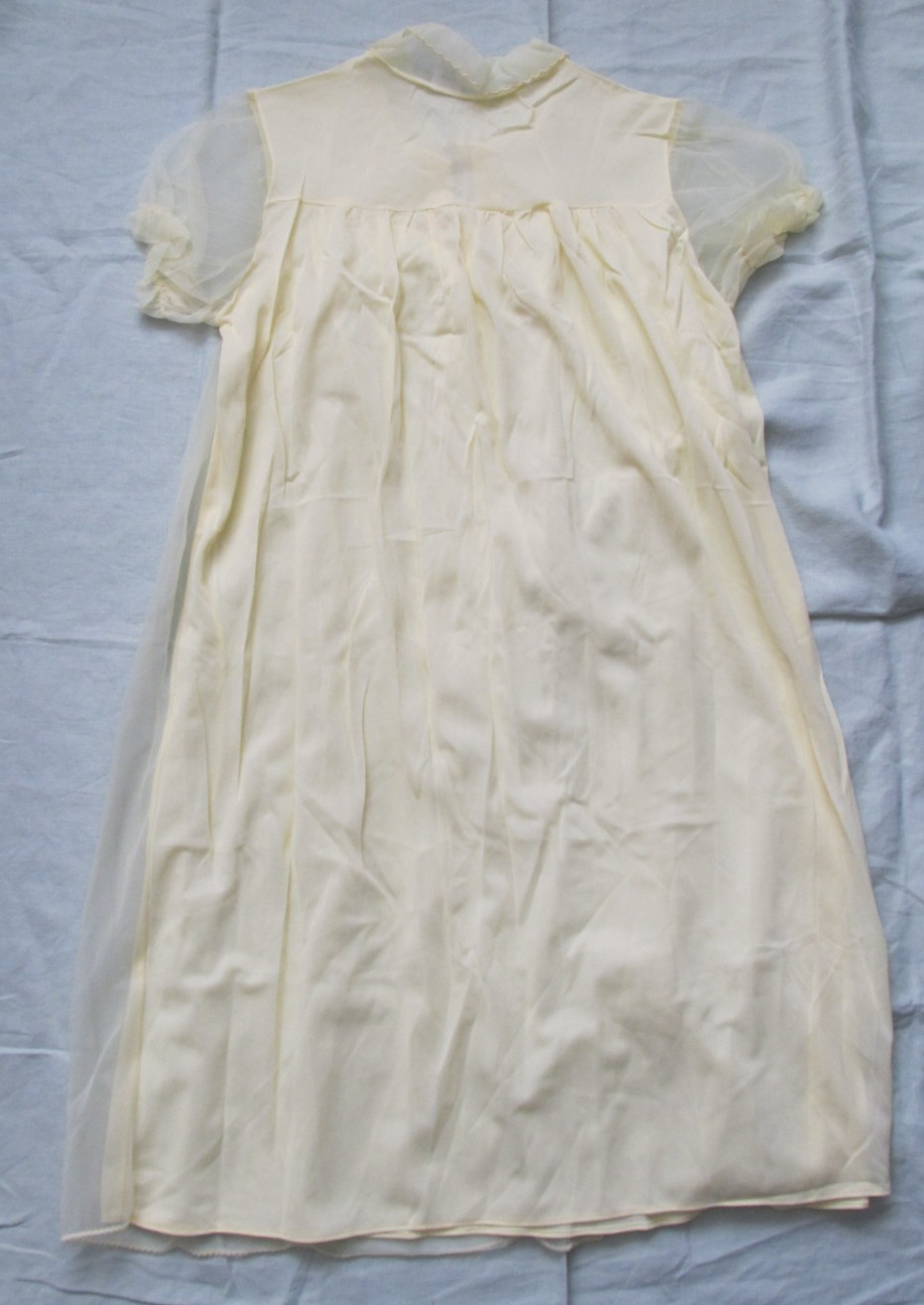Vintage 60’s yellow Acetate Tricot & Nylon classic pin-up nightgown sz M