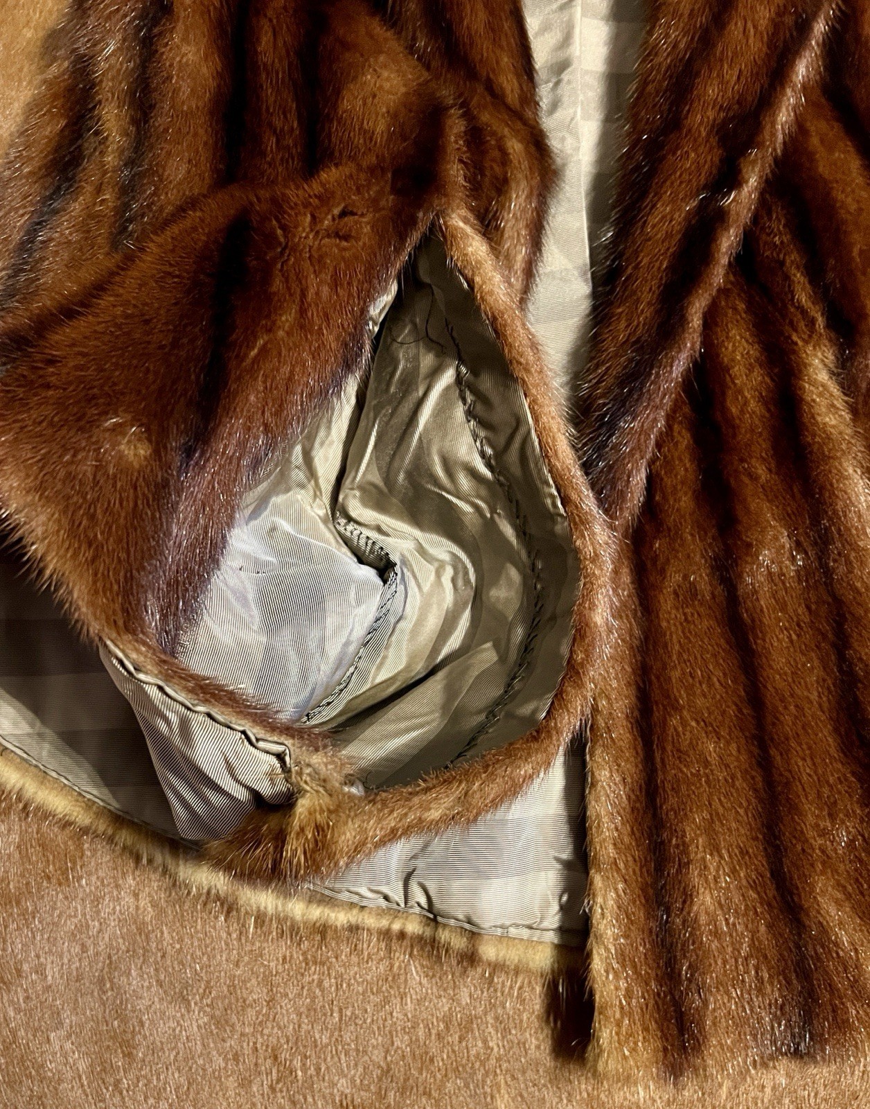 Vintage Chocolate Mink Stole with Pockets, Size XS/S
