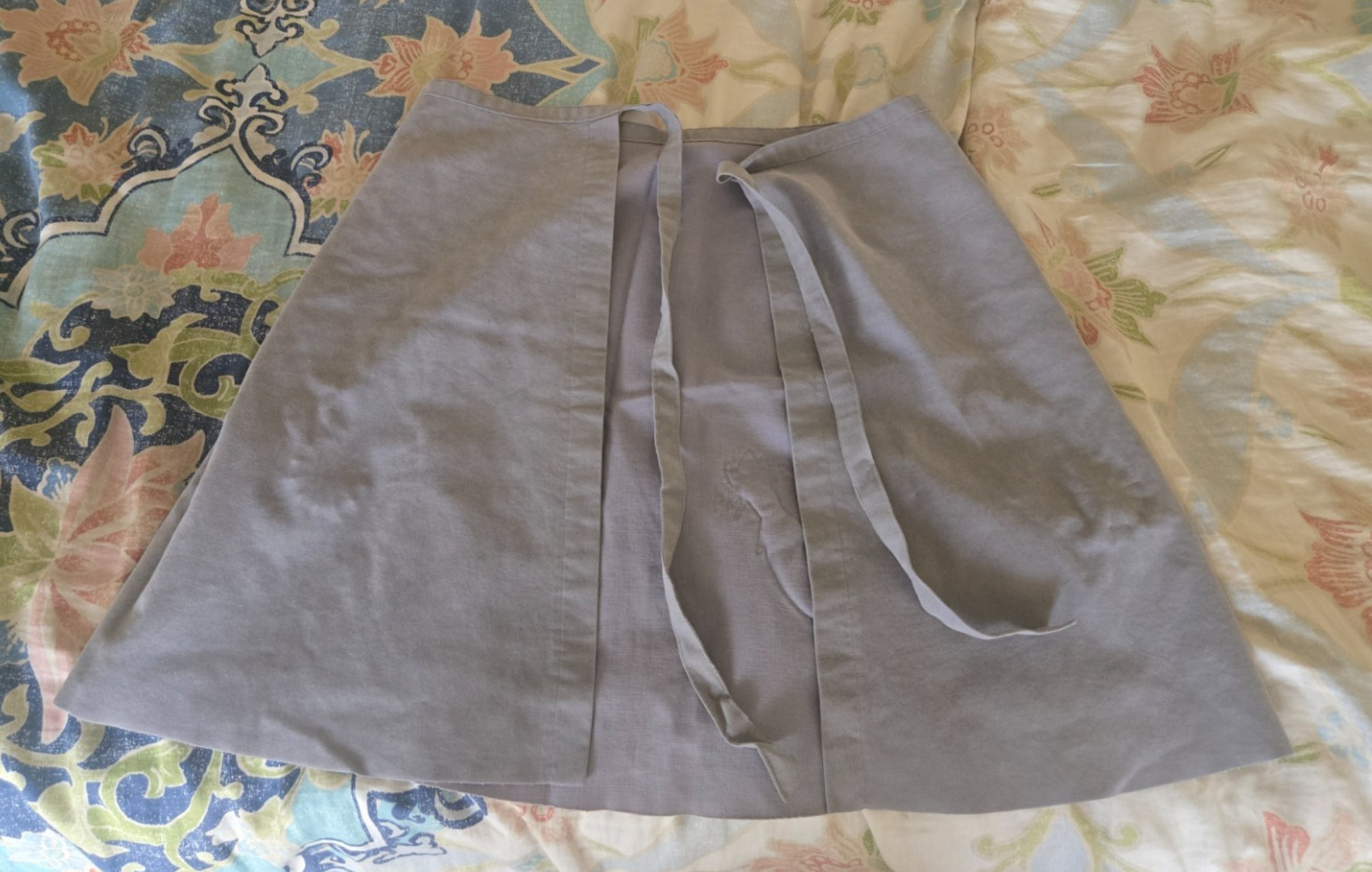 Vintage Crabtree Virginia Red Wrap Around Skirt Size Medium With Rooster