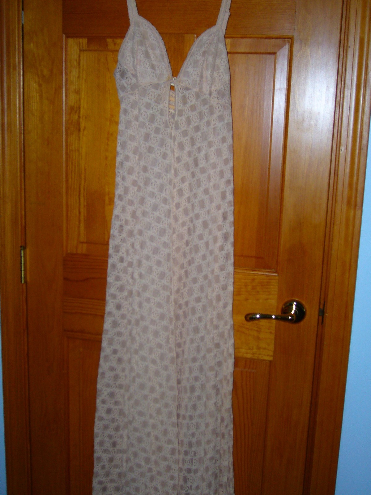 Vtg Glydons all-over lace long nightgown, beige, EUC 32/S