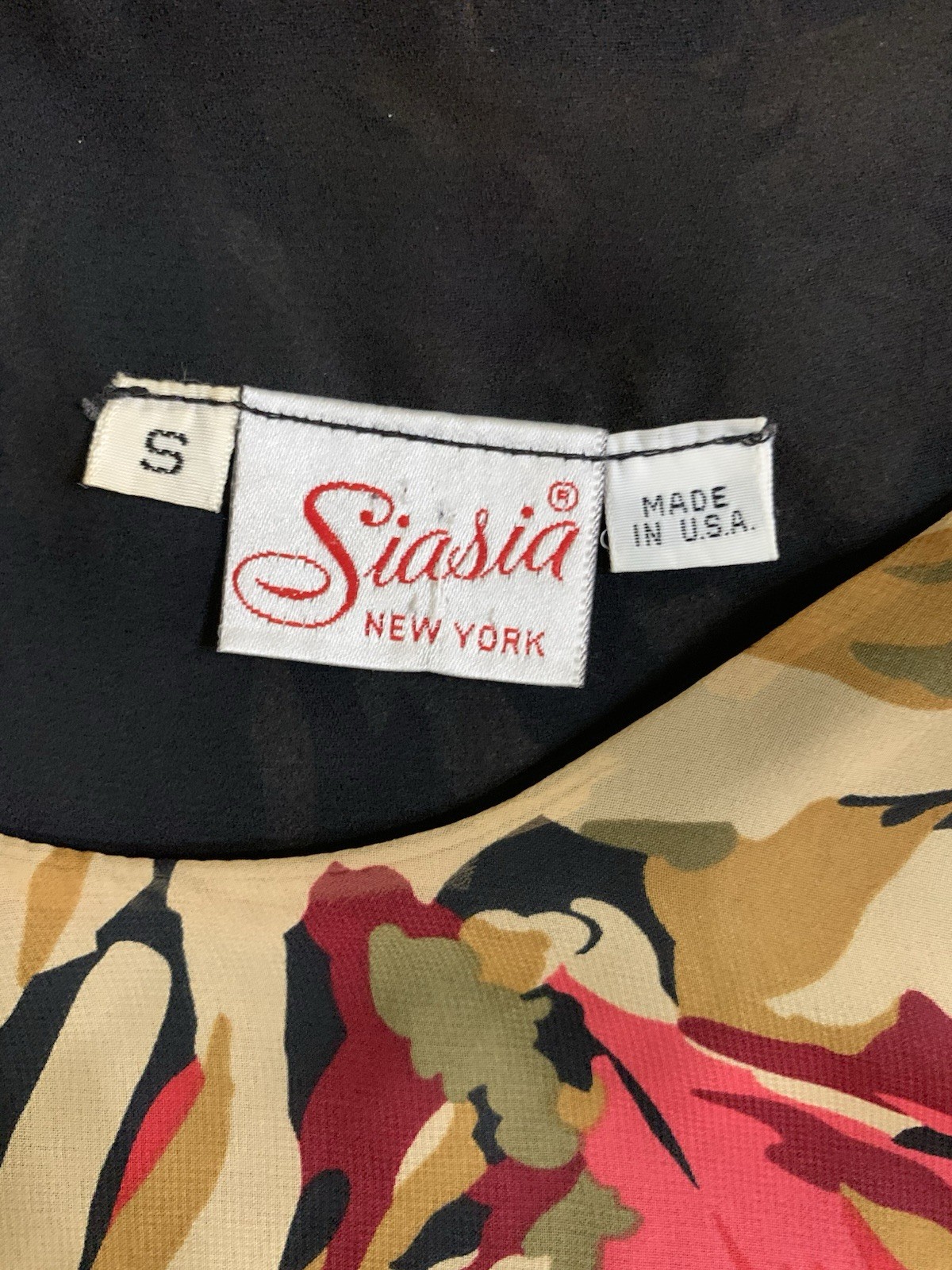 VTG SIASIA New York Size Small Multicolor Floral Print 2pc Matching Skirt Set