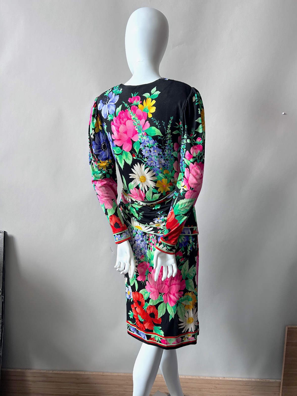 Leonard Paris 1990s Floral Print Jersey Wrap Dress Bergdof Goodman sz 8 France