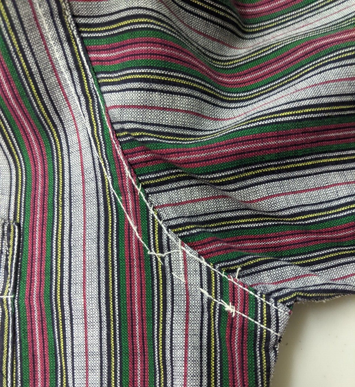 Vintage Women’s Top Size S Gray Green Red Striped 3/4 Sleeve Button-Up Shirt