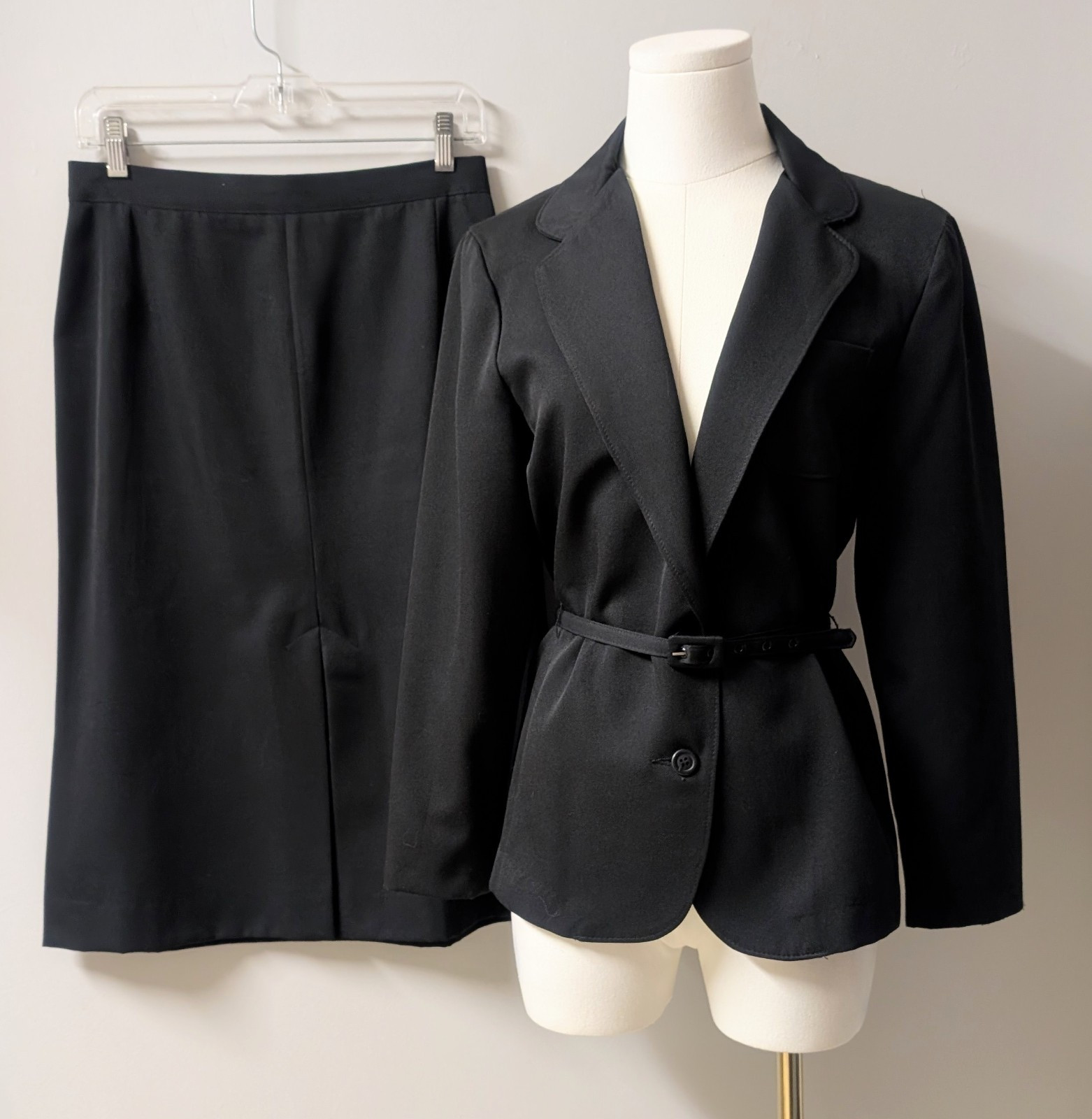 Happy Legs Vintage 70’s Black A-Line Skirt Suit Set Belted 2 Button S 6