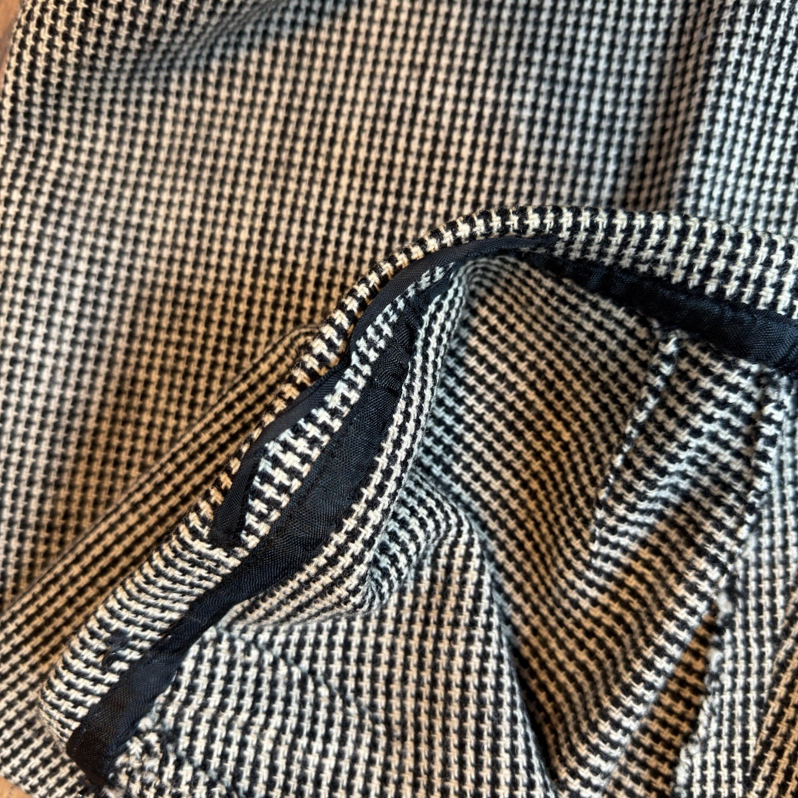 VTG Balenciaga 10 Avenue George V Numbered 3-Piece Houndstooth Suit with Capelet