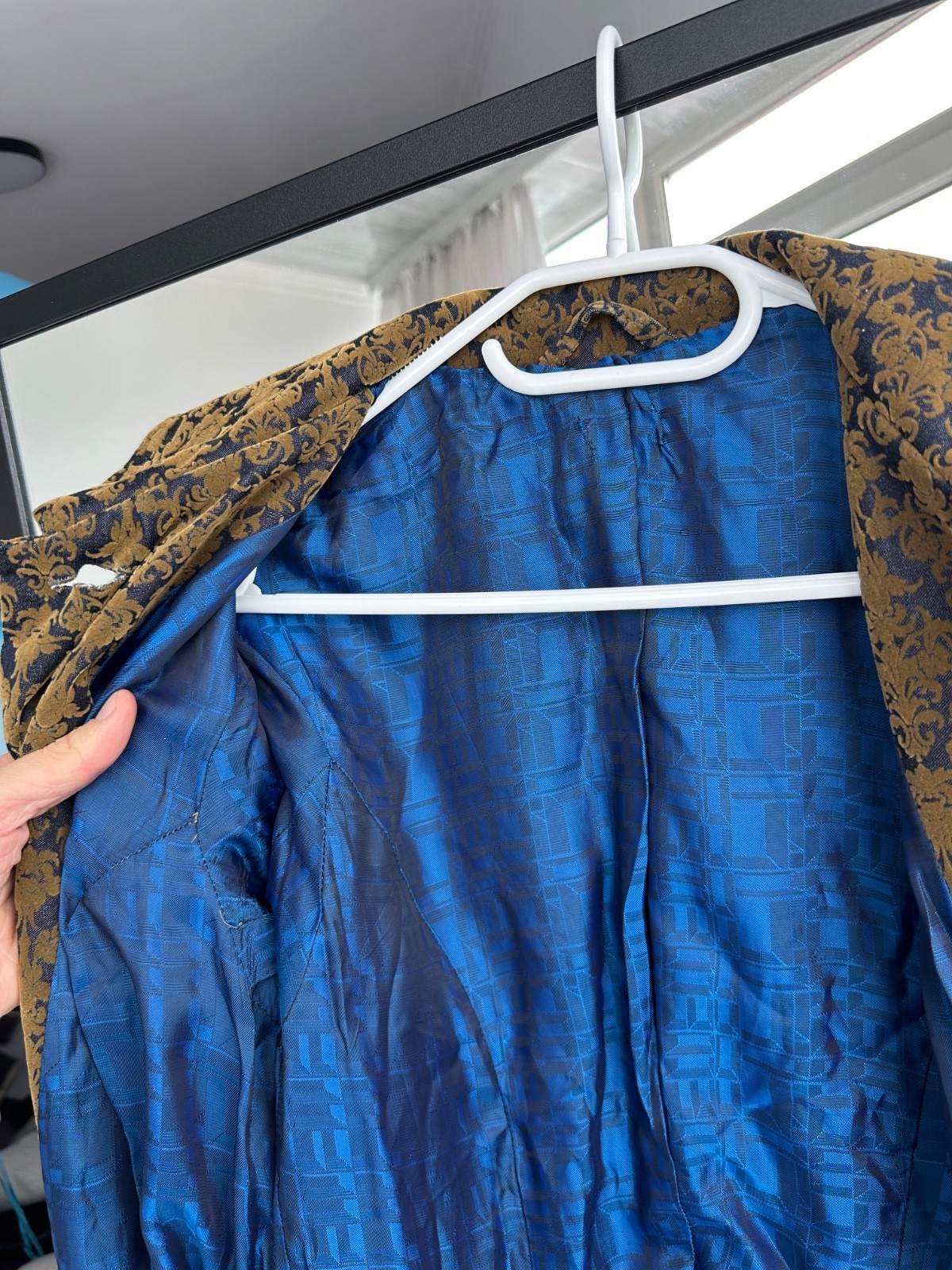 Vintage 1980s Baroque Jacquard Antique Woman Coat Sz M