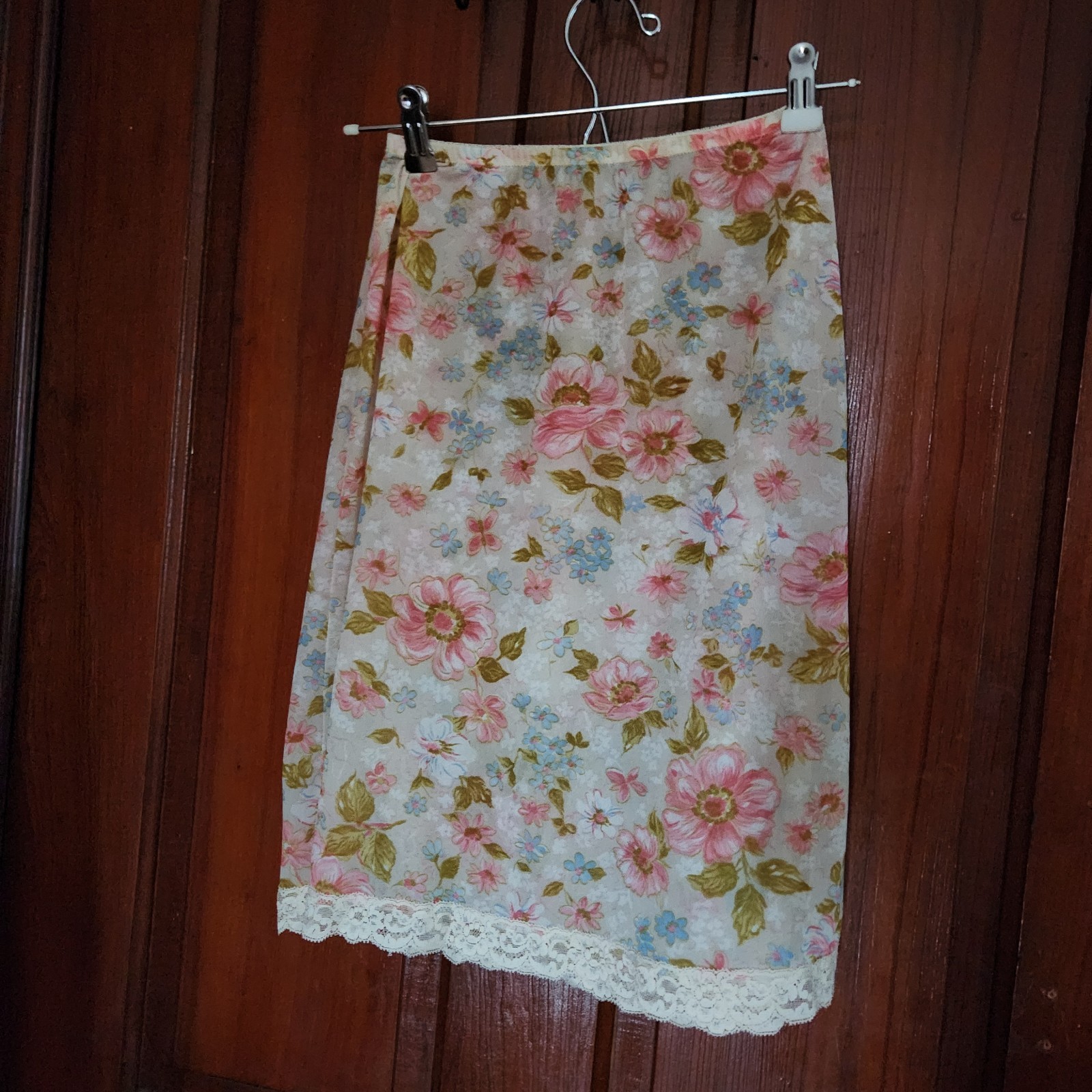 Vintage Hollywood Vassarette Floral Half Slip Size Small Petite Crepelon