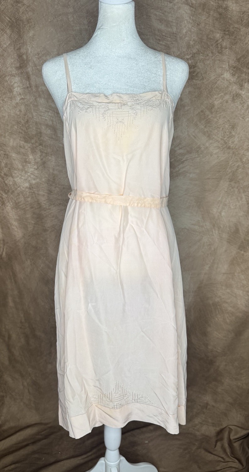 1930s–1940s Vintage Blush Pink Slip Dress Valentine Romantic Embroidered Midi