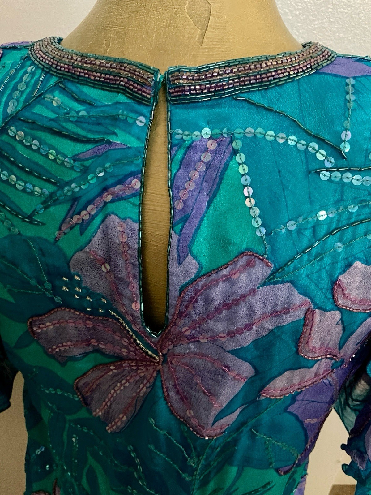 JUDITH ANN CREATIONS Vintage 80’s SILK Beaded TROPICAL Floral BLOUSE Size Small
