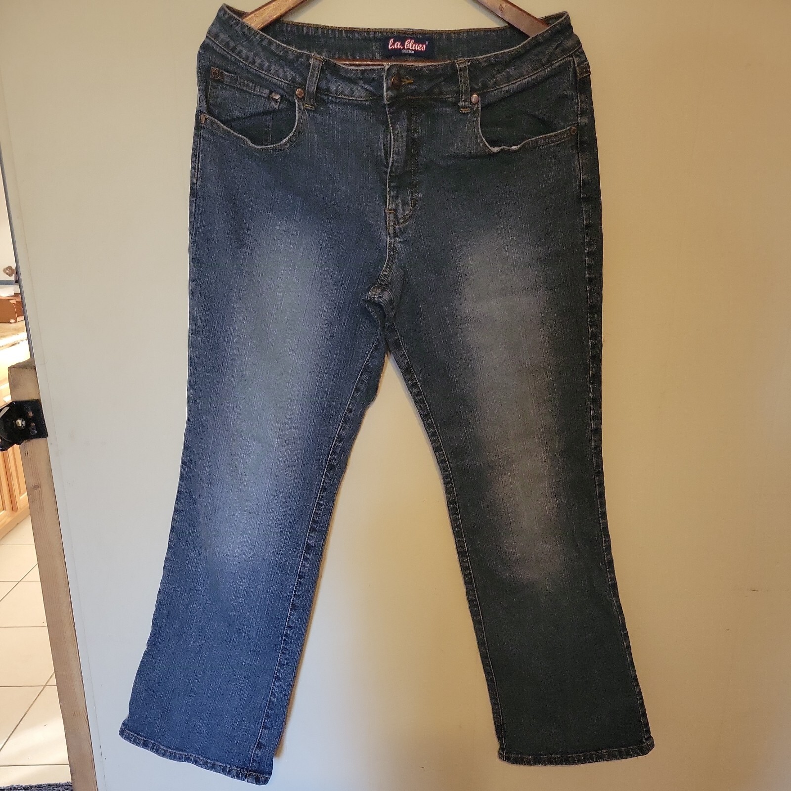 LA Blues stretch Women’s denim Jeans Size 12P 12 petites v nice!