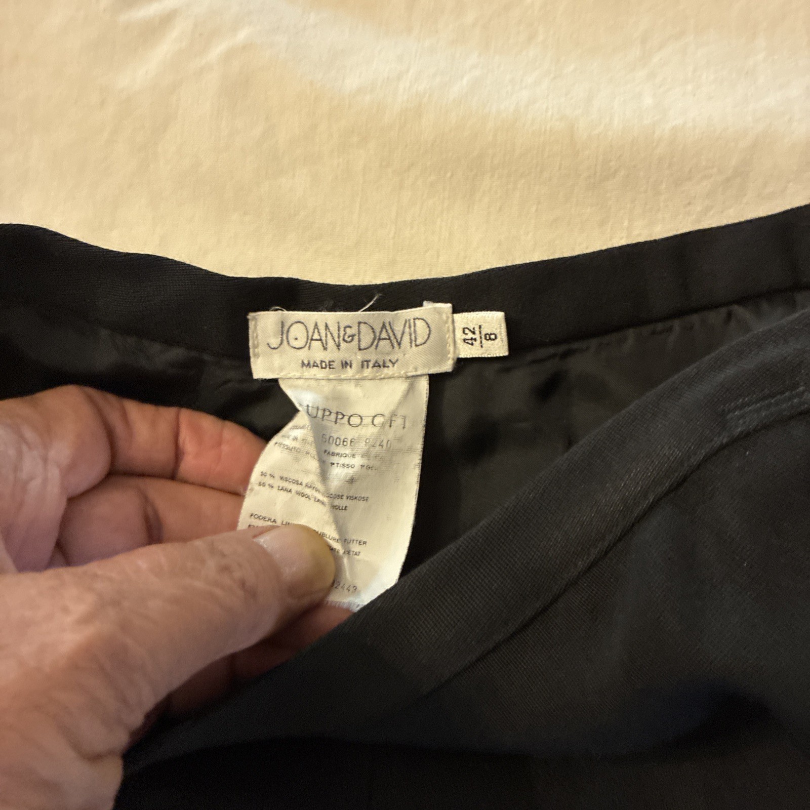 Vtg Women’s Joan & David Made In Italy Shorts Size 8 Black Wool/rayon Mid Thigh