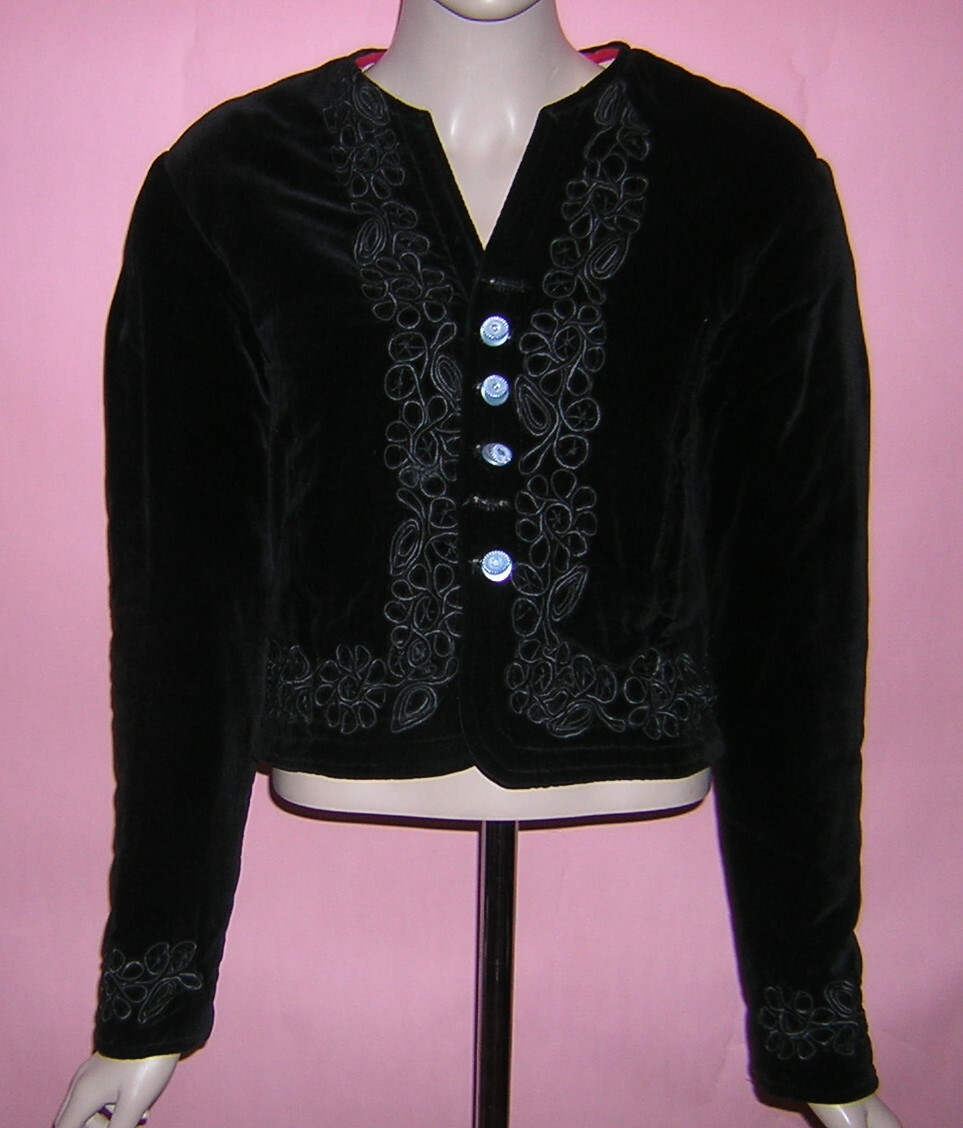 VINTAGE ANTIQUE CZECH WOMENS PEASANT FOLK COSTUME KROJ VELVET JACKET VICTORIAN