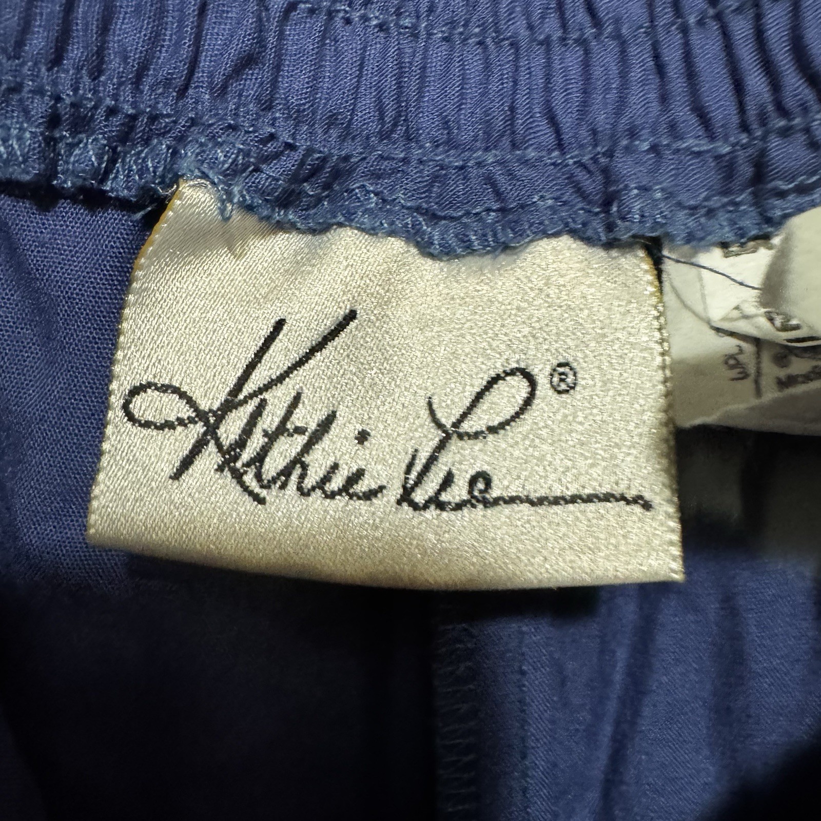 Kathie Lee Women’s Blue Shorts Elastic High Waist Pleated Front Size 10 Vtg