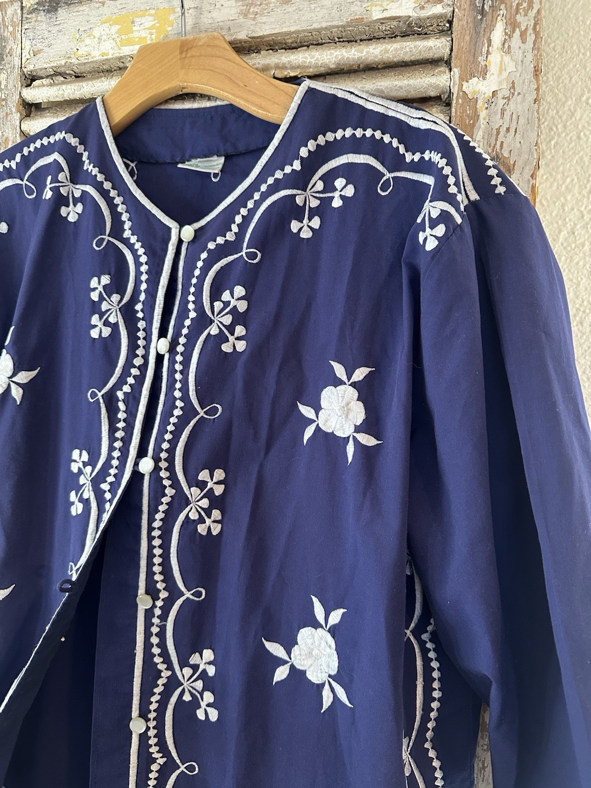 A4 Vtg Caro Of Honolulu Navy Embroidered Top Blouse Boho Sz 16
