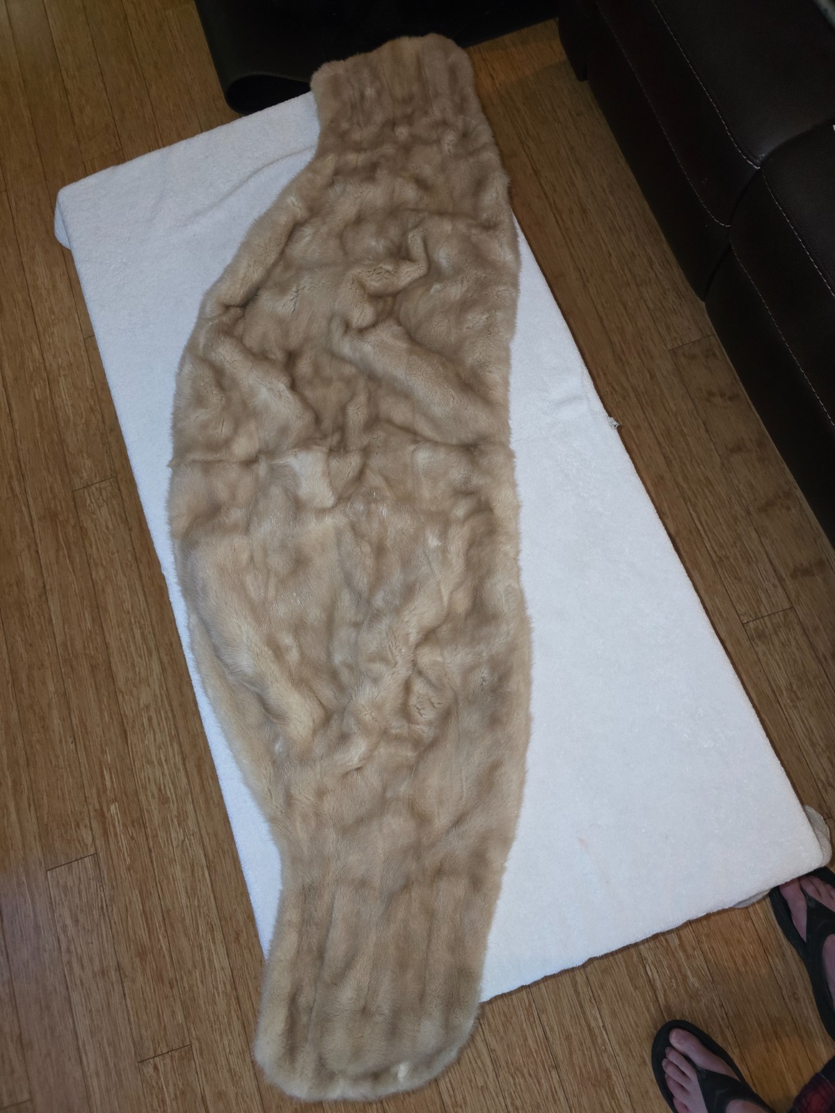 Mink Fur Stole Vinatge Rare Tourmaline (Pale Beige) EMBA – Sold by Wallace Reid