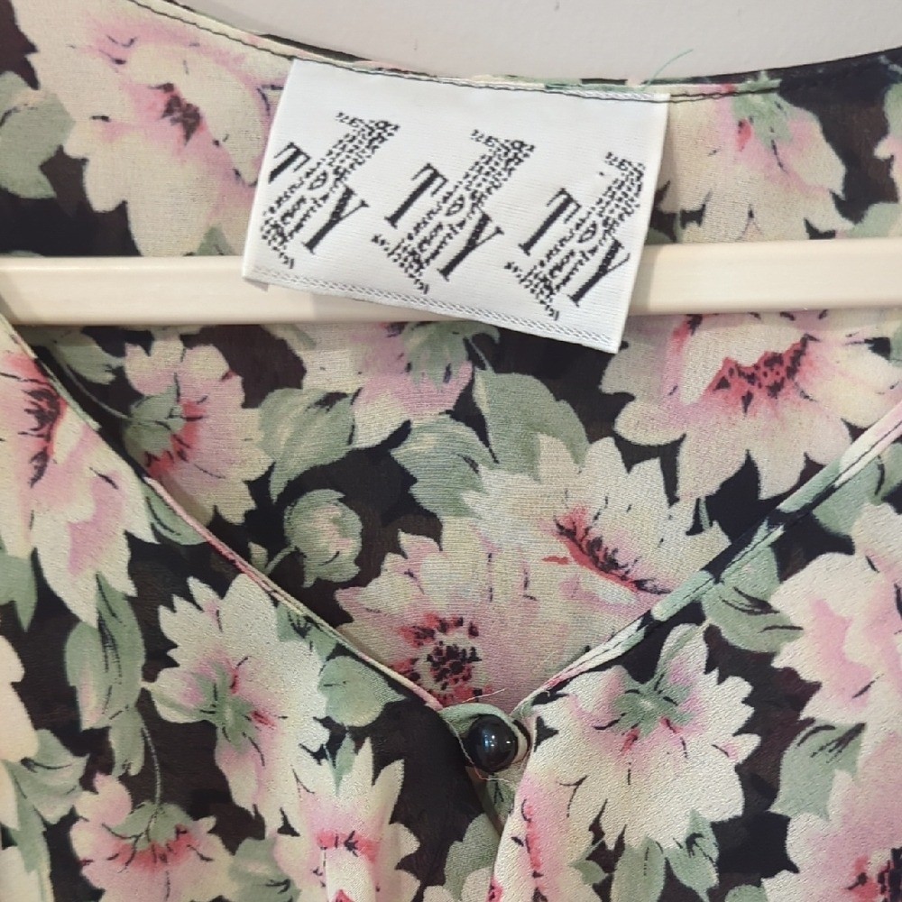 Vintage Floral Blouse Ruffles Long Sleeve size L Made in USA
