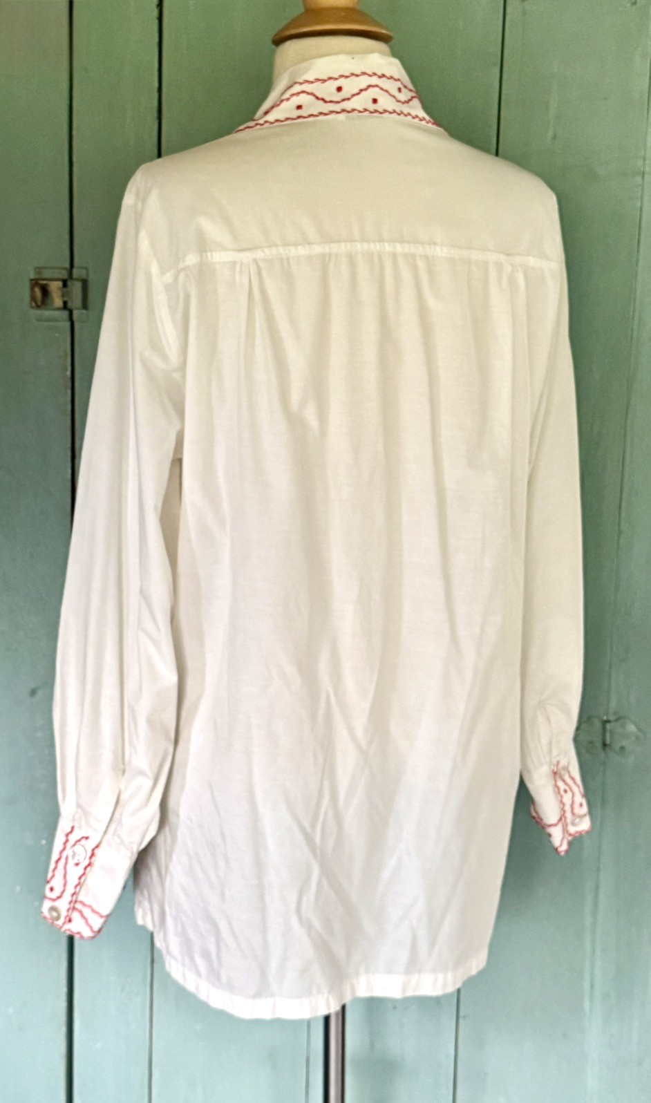 MINT 50s Cristina’s Boutique Mexican Tourist Shirt Hand Chain-Stitch Embroidery