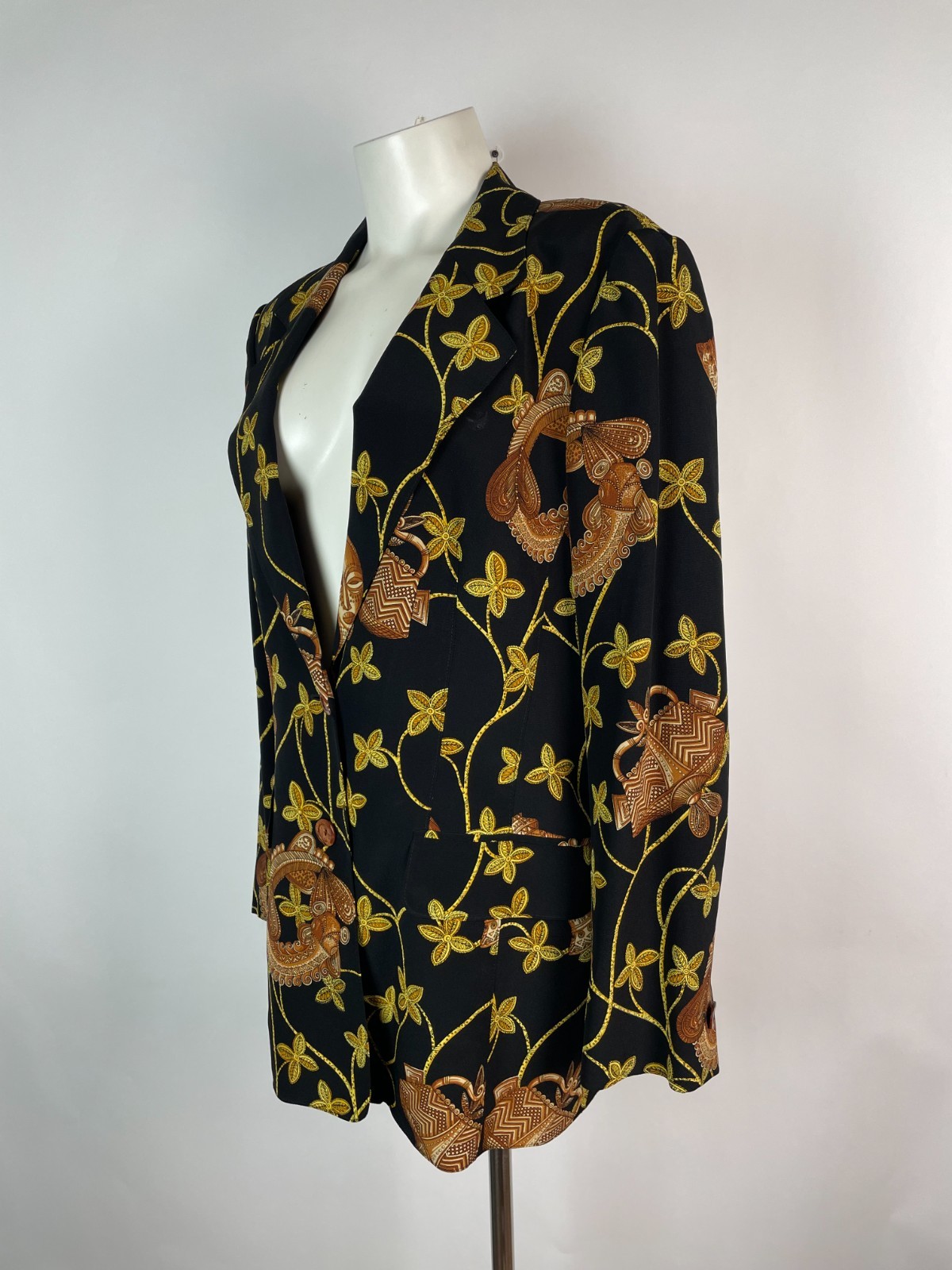 Vintage 80s ESCADA Rare Stunning Tribal Print Black 100% Silk Jacket 42 Germany