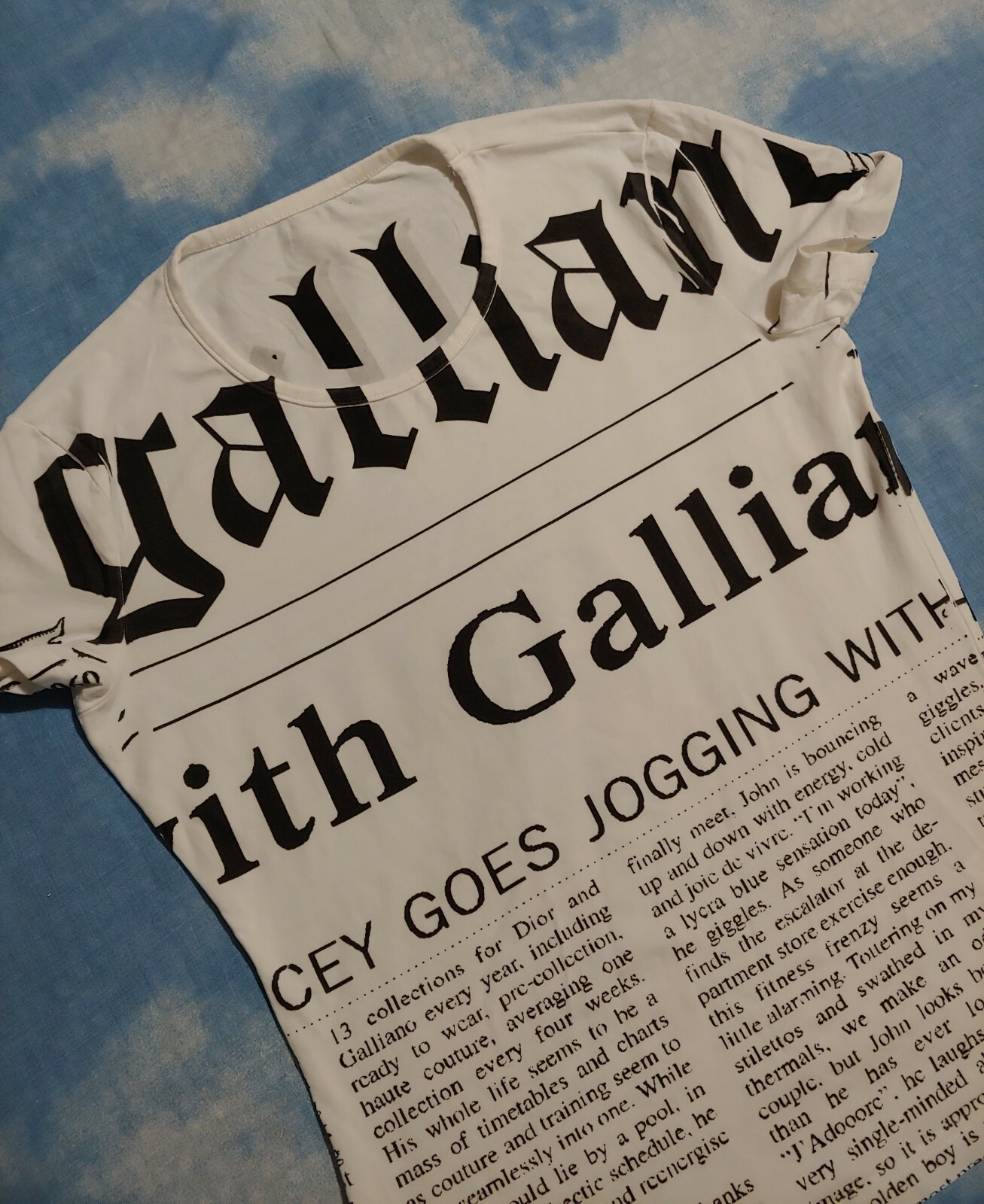 JOHN GALLIANO 90’s „”Gazette”” woman t-shirt made in Italy TG.M New! Rare