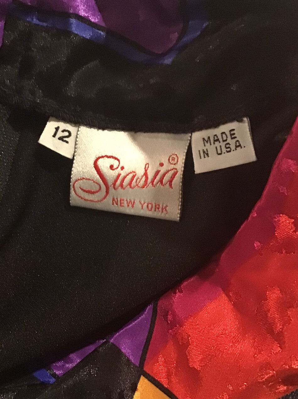 Vintage 1980’s SIASIA NEW YORK Sheath Dress Size 12, Retro, USA, Shoulder Pads.