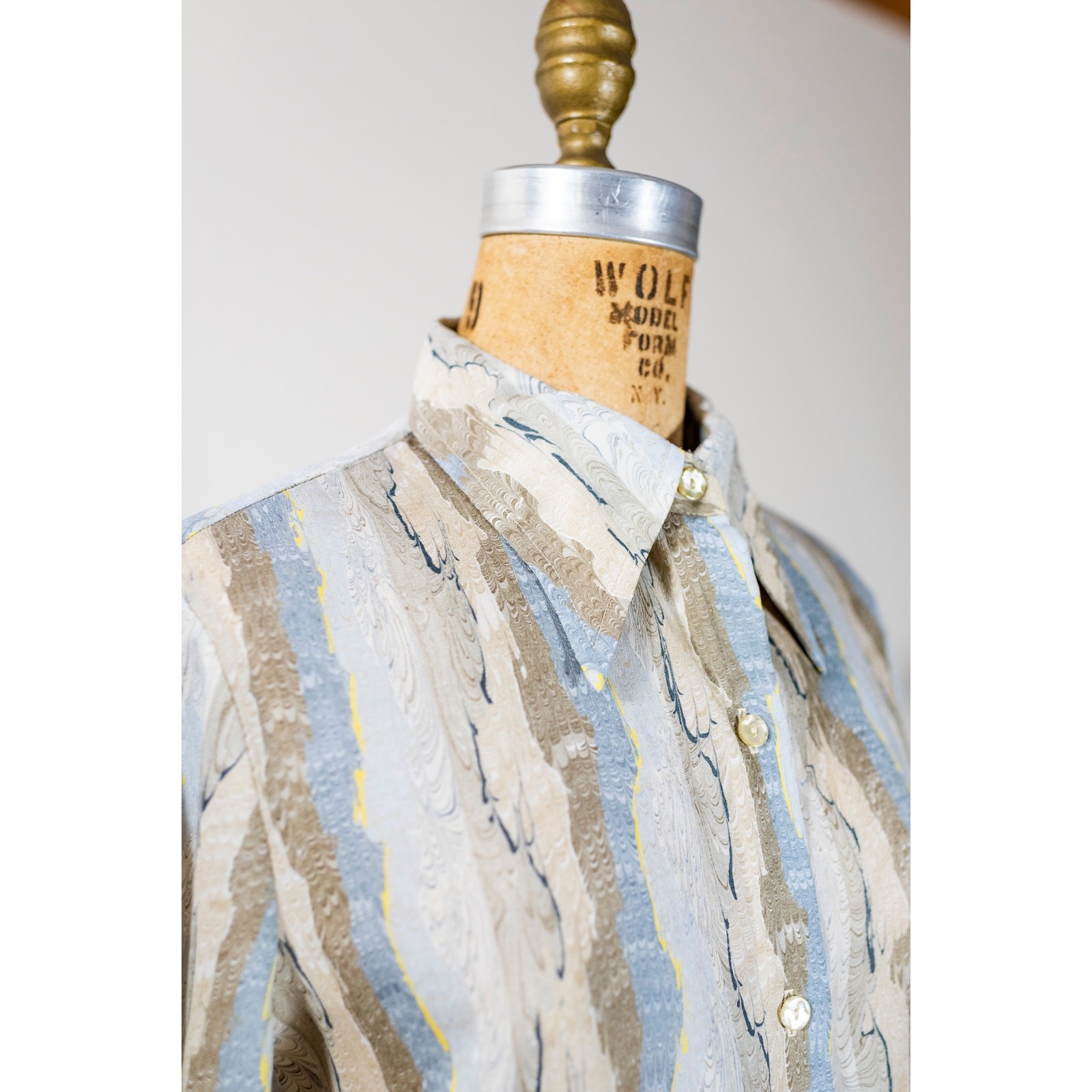 Vintage 70s Blouse, Dagger Collar, Hippie Abstract Neutral Watercolor Shirt, Med
