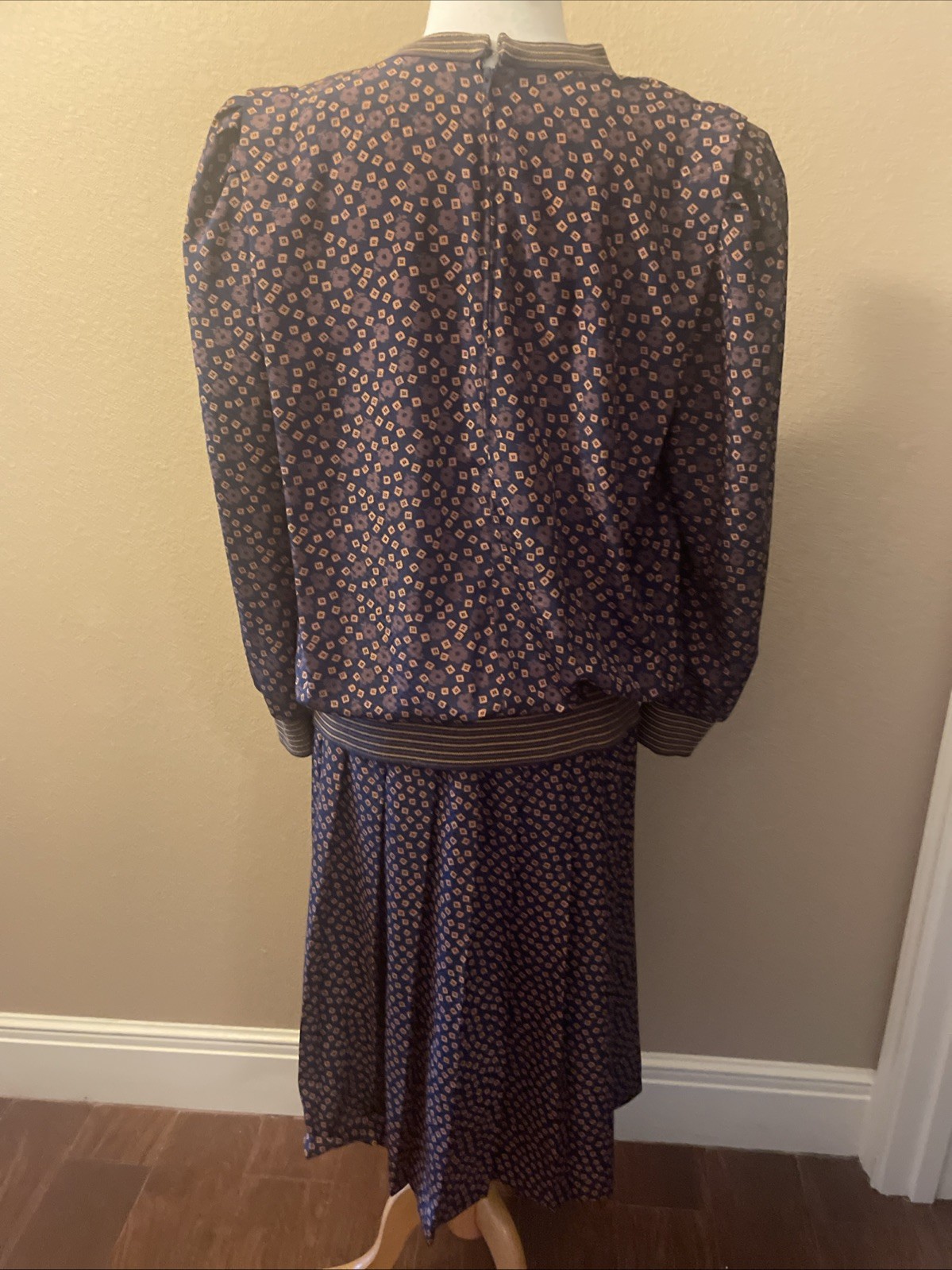 Vintage Classiques Top and Skirt Set Sz 12 Union Made USA